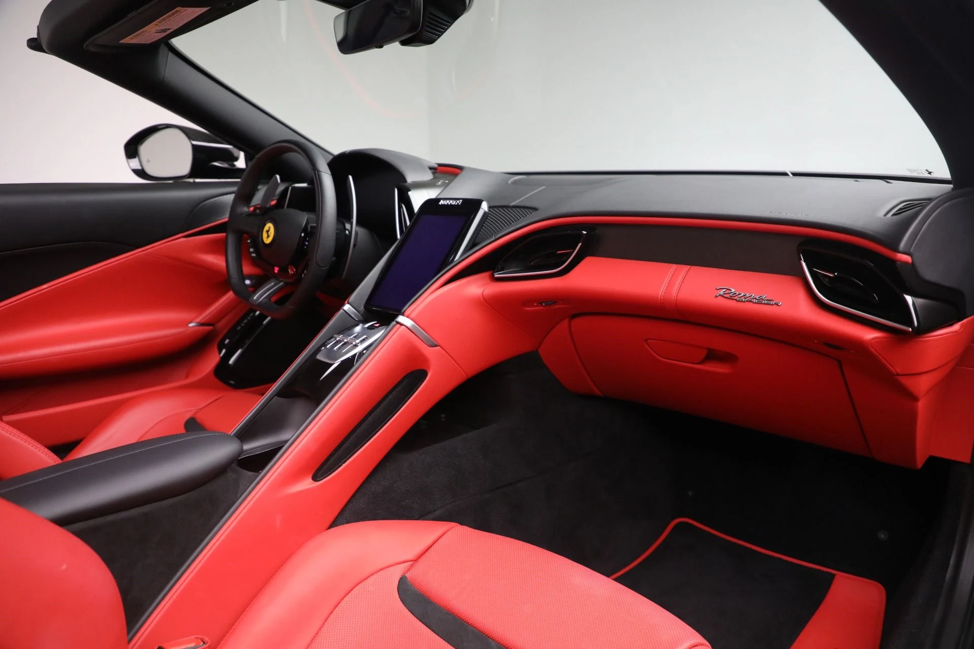 mph014_1087655705_Used_2024_Ferrari_Roma_Spider_1759961484_f8c98a6e01