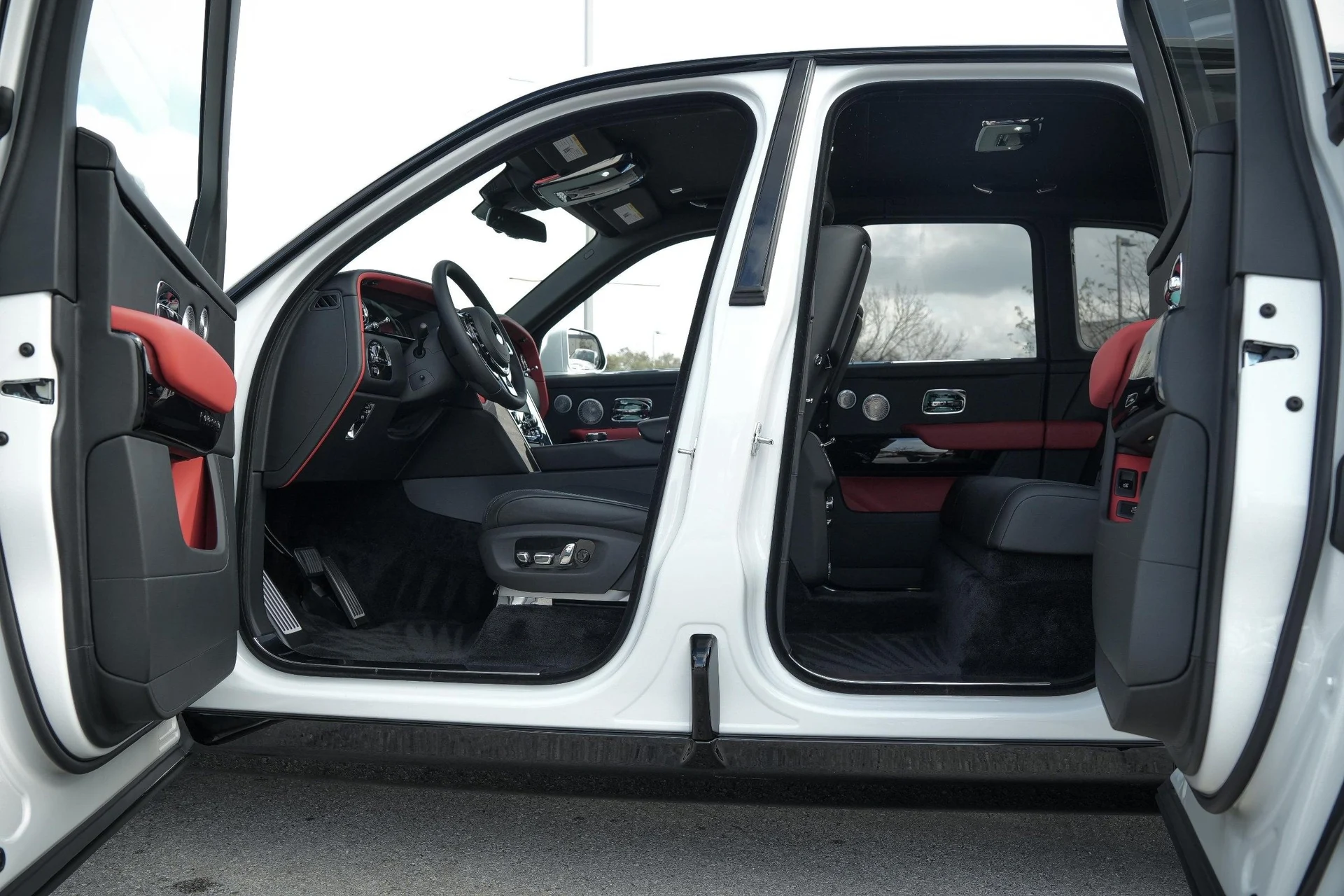 mph014_1096489225_Hi_Tech_Luxury_Imports_LLC_SLA_13_HA_05_TU_234101_image_14_acd60ea11b