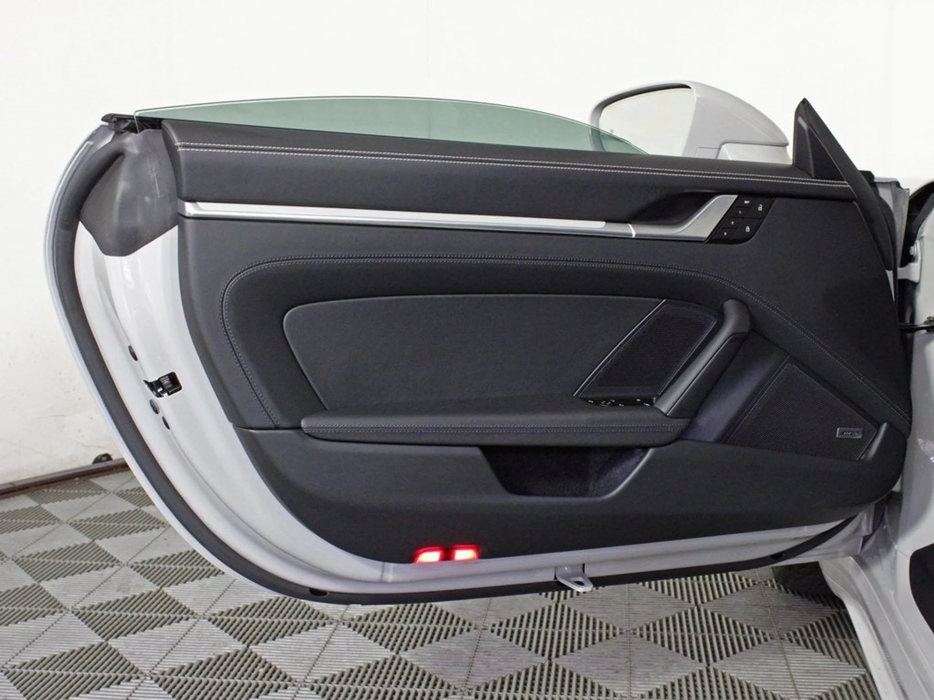 mph014_1098251294_15_e6a2a40f60