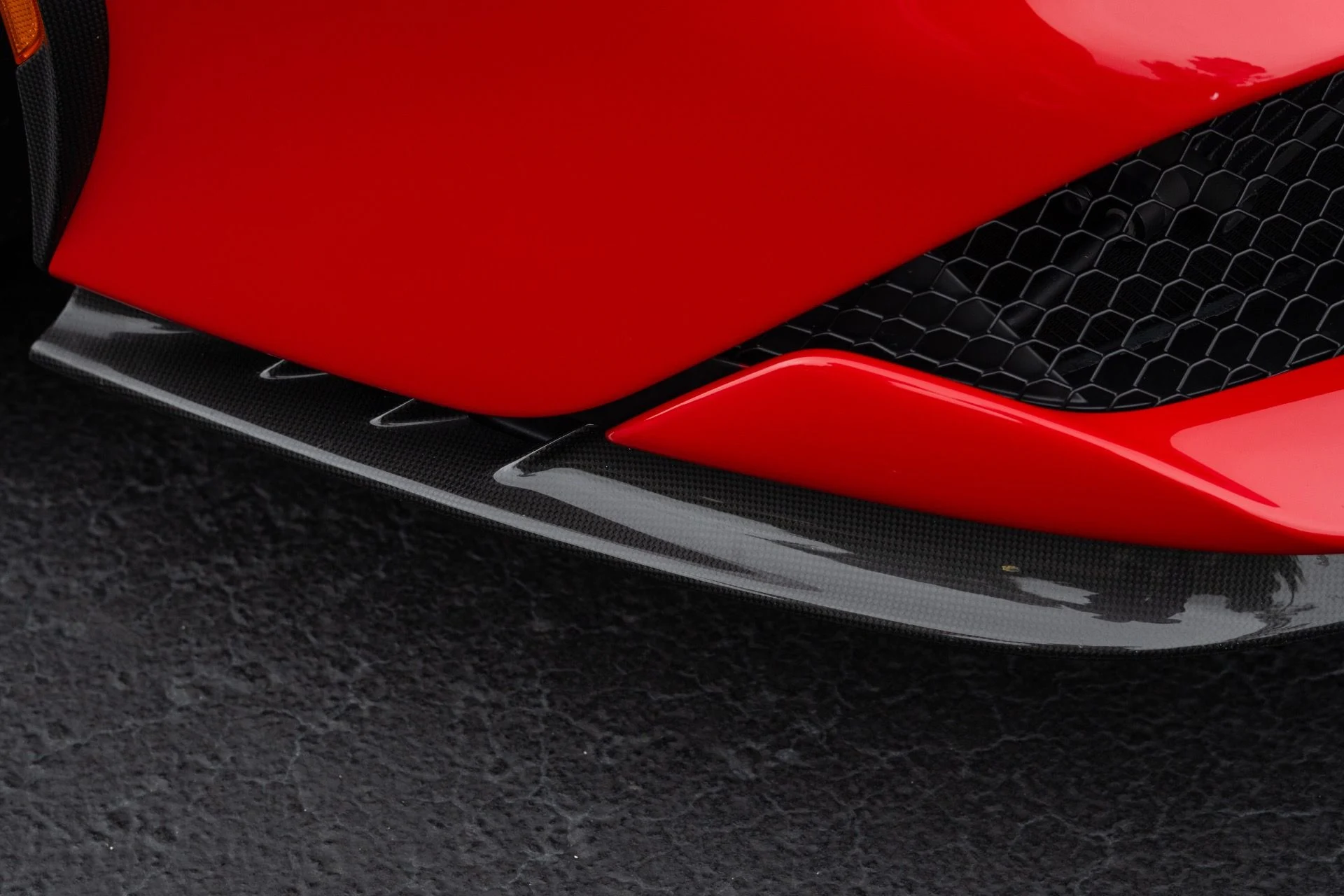 mph014_1112119387_Used_2024_Ferrari_SF_90_Spider_1773805384_048c865815