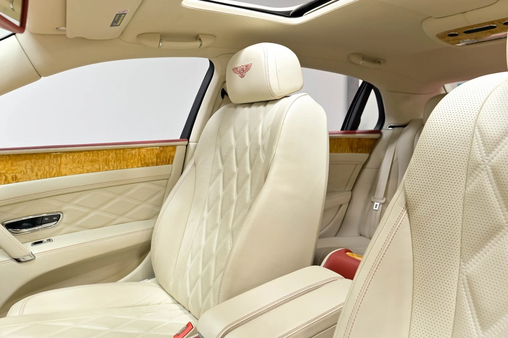 mph014_1112467278_Used_2016_Bentley_Flying_Spur_W12_1779838751_b4cf16ccab