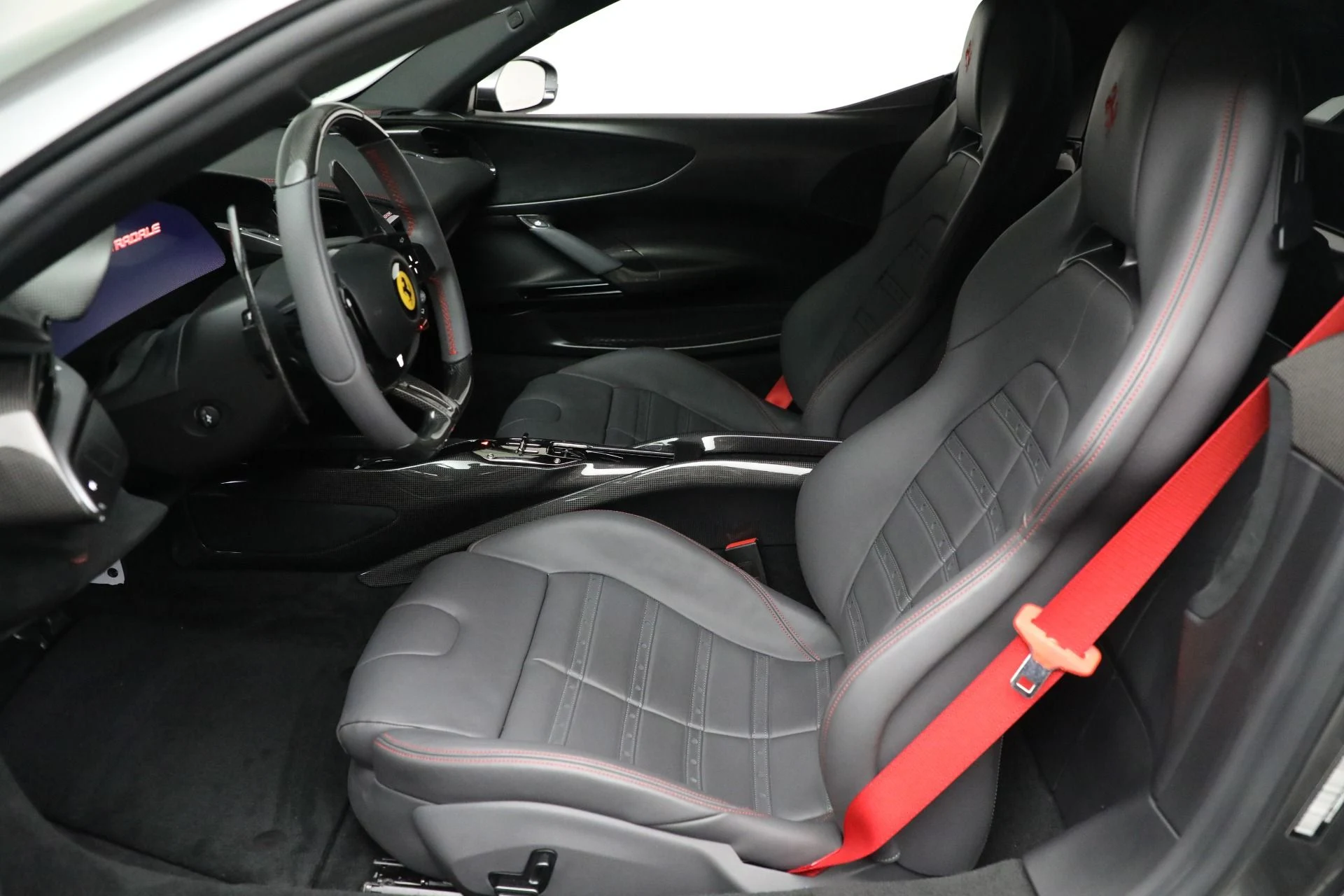 mph014_1116730100_Used_2022_Ferrari_SF_90_Stradale_ee46d014ca