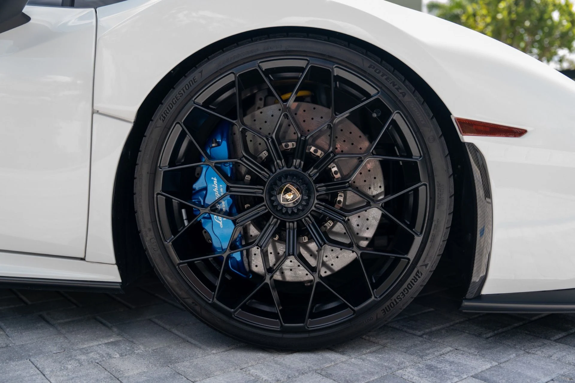 mph014_1123093047_Used_2021_Lamborghini_Huracan_STO_1787070198_2a88fc360f