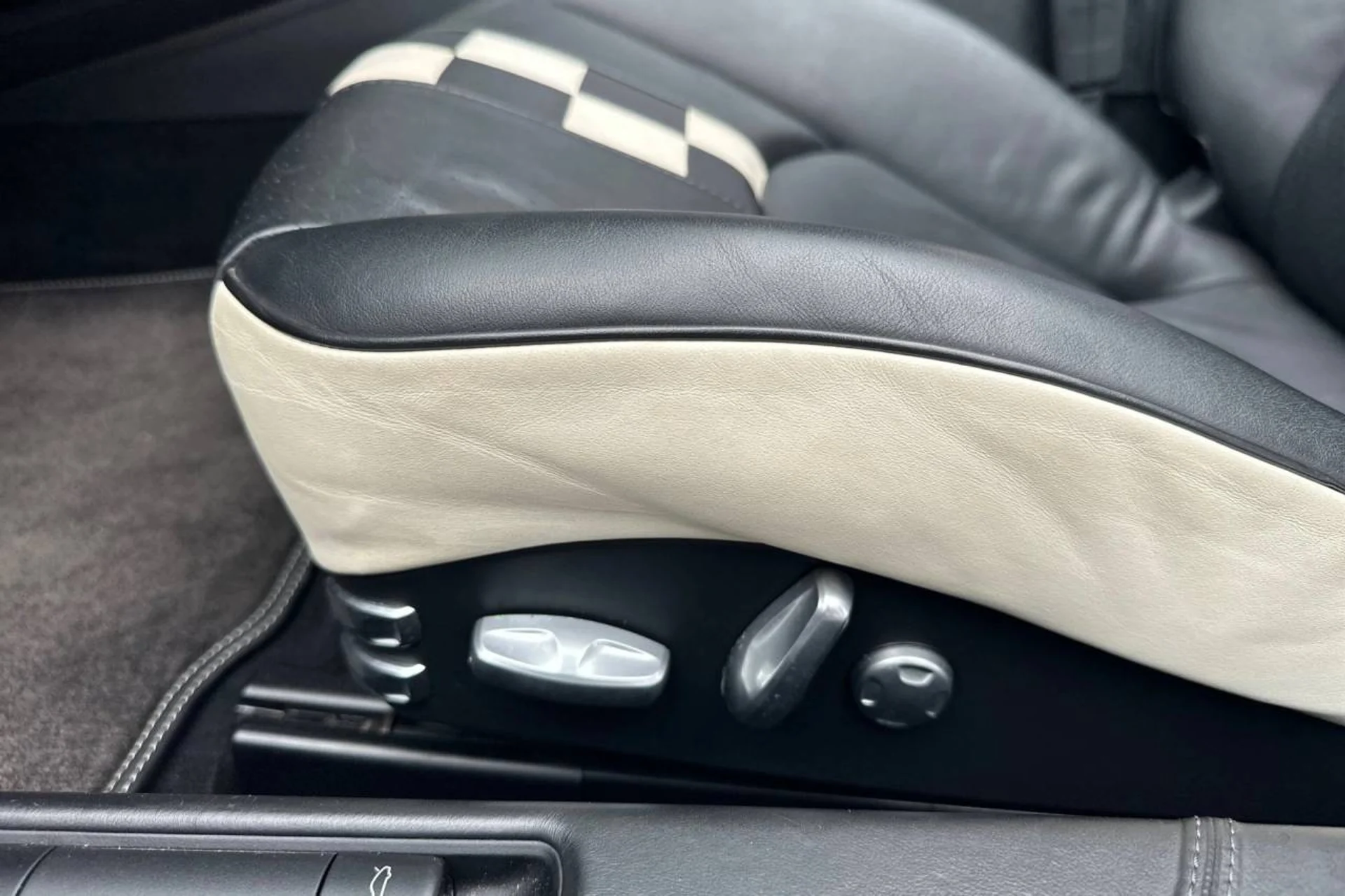 mph014_1123861951_1280_a6bae5b13a