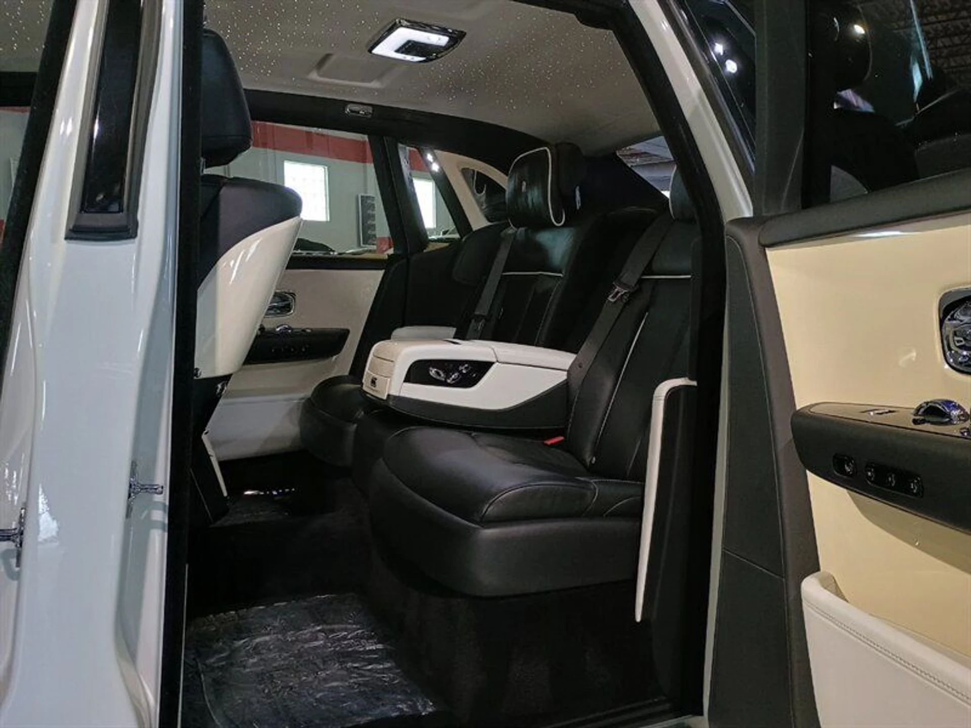 mph014_1124145999_50cf905253_800_6677a0b0f2