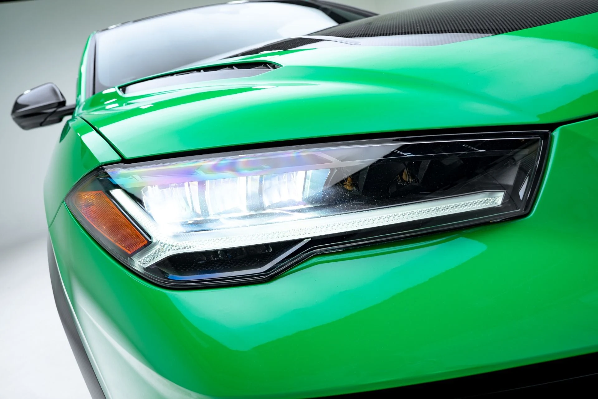 mph014_112982220_Used_2023_Lamborghini_Urus_Performante_1776977972_e530c87c11