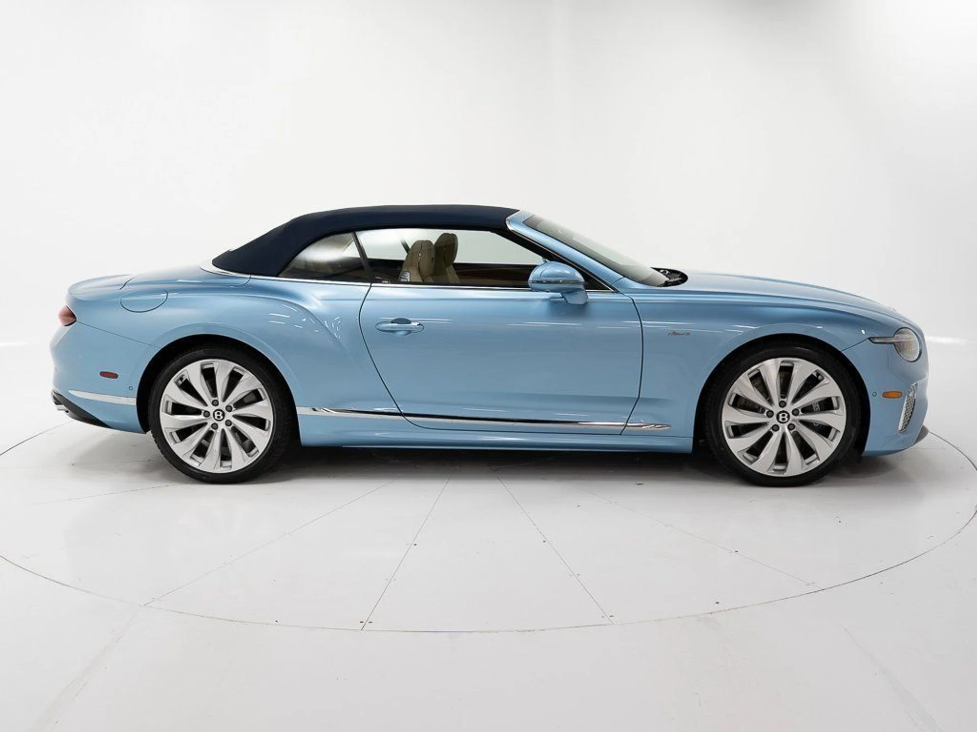 mph014_1129875990_05158cfc06a5eb053708ff4b6f4a2323_ee96f346a5