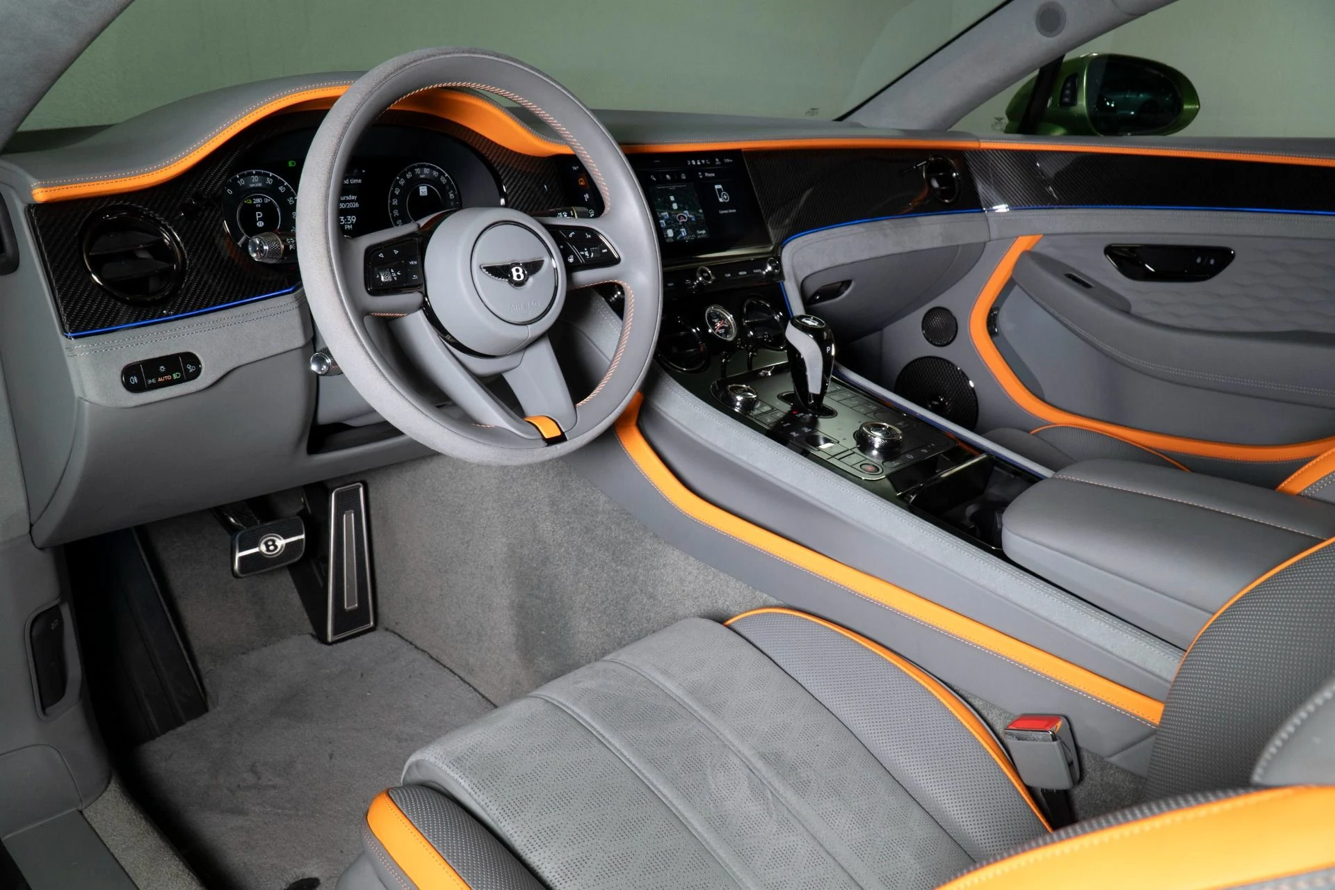 mph014_1131629278_New_2025_Bentley_Continental_GT_1777615565_c4b41b04c7