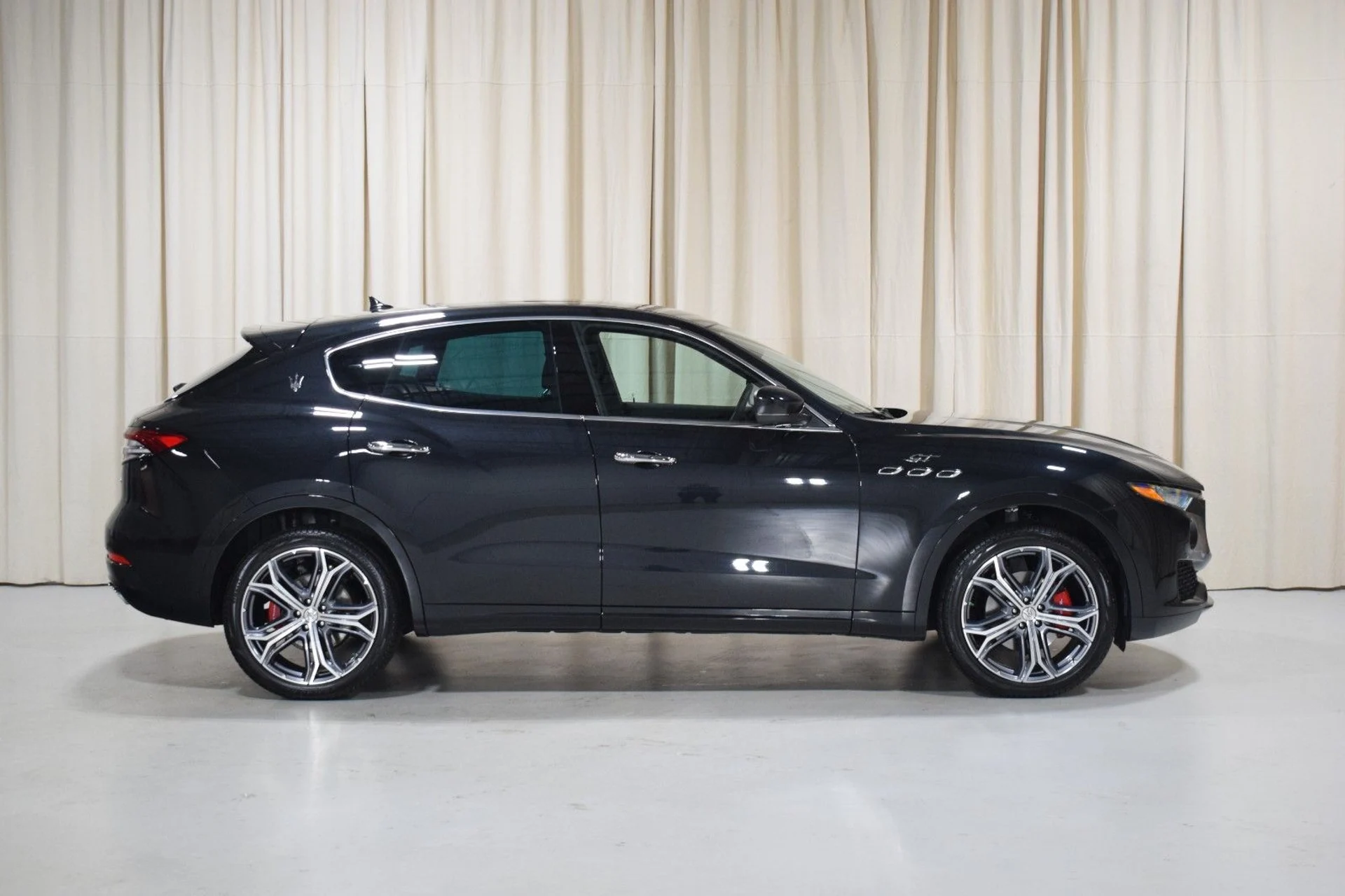 mph014_1137711330_c72a4d5cf352ac6fa26f49ccad84d191x_f5636b80f0