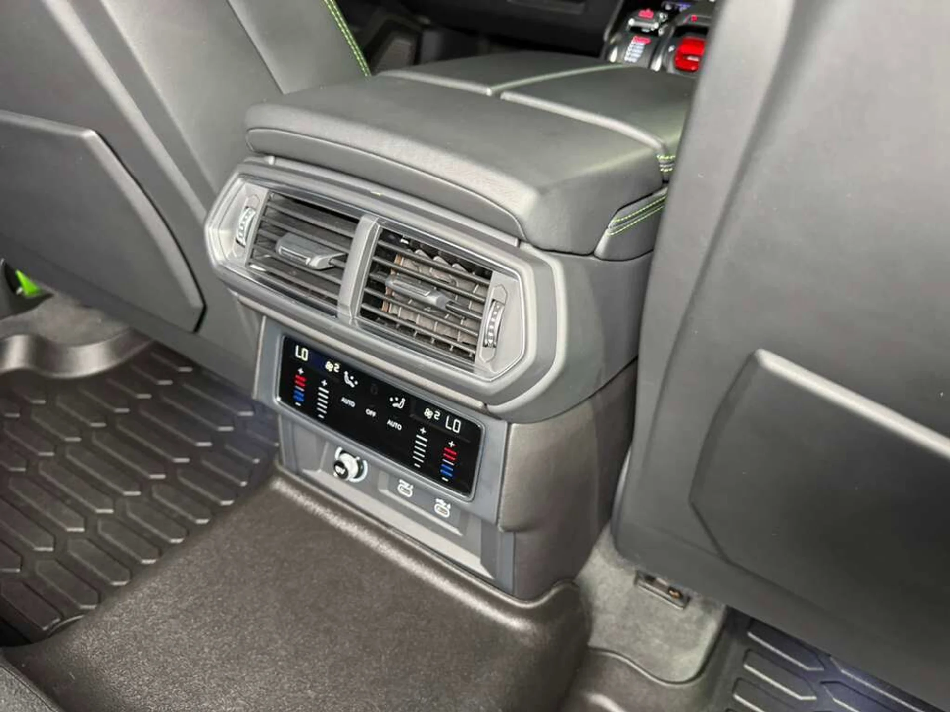 mph014_1139127367_6b21b279e00cf0e930e3f64a13f2cd27_2e8d49d40c