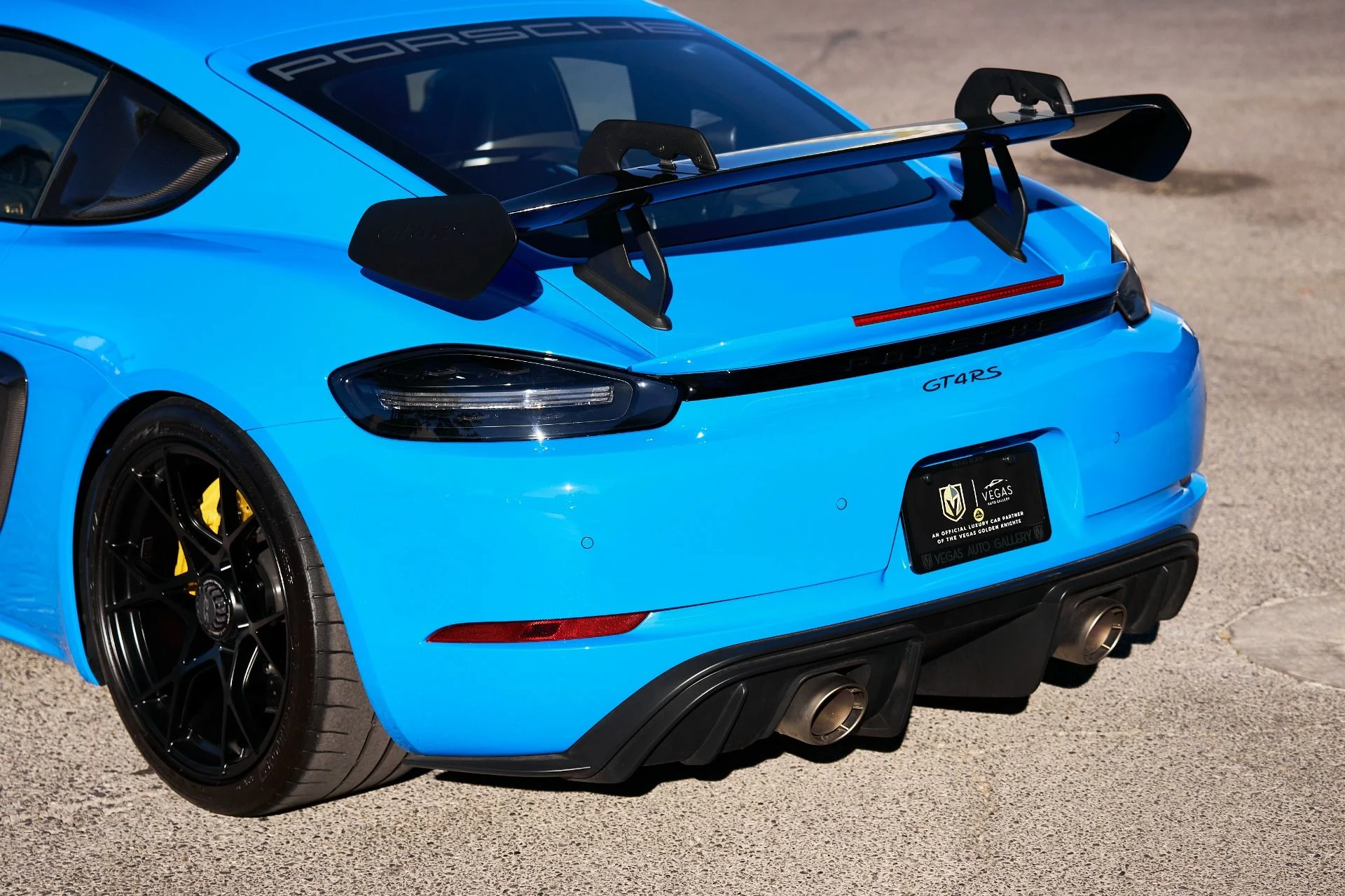 mph014_1141690340_Used_2024_Porsche_718_Cayman_GT_4_RS_1757637877_165ae7e748