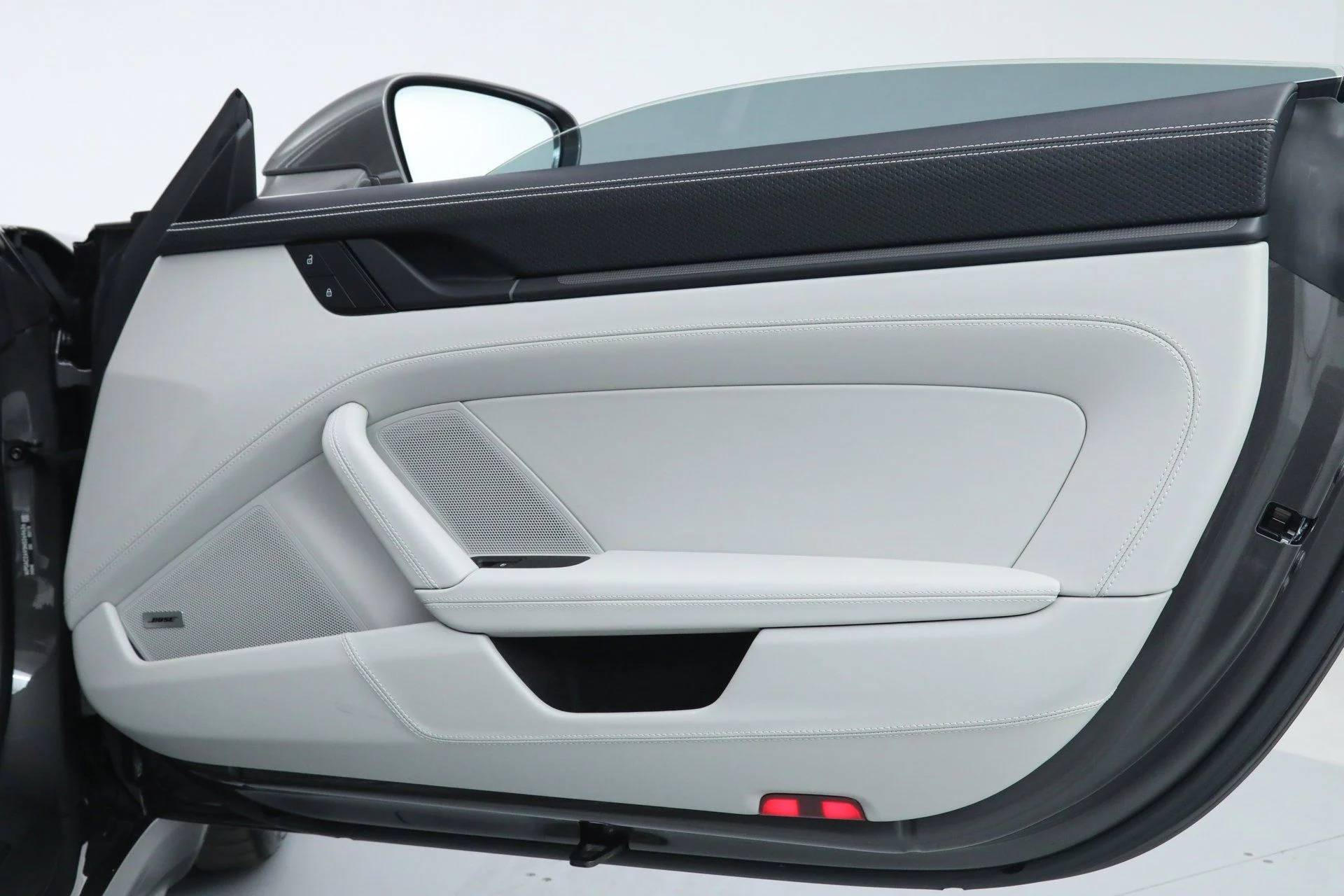 mph014_1146971075_54f36f34df213483597241932624b582_bd3f8cef9d