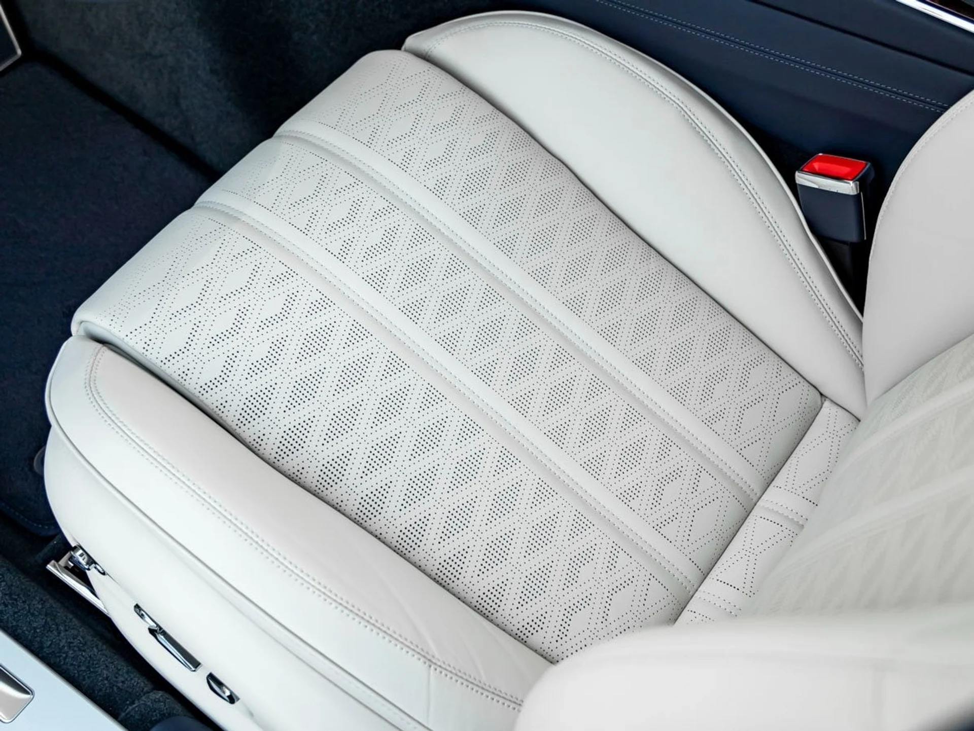 mph014_1154303105_15_bb7ddf4daf