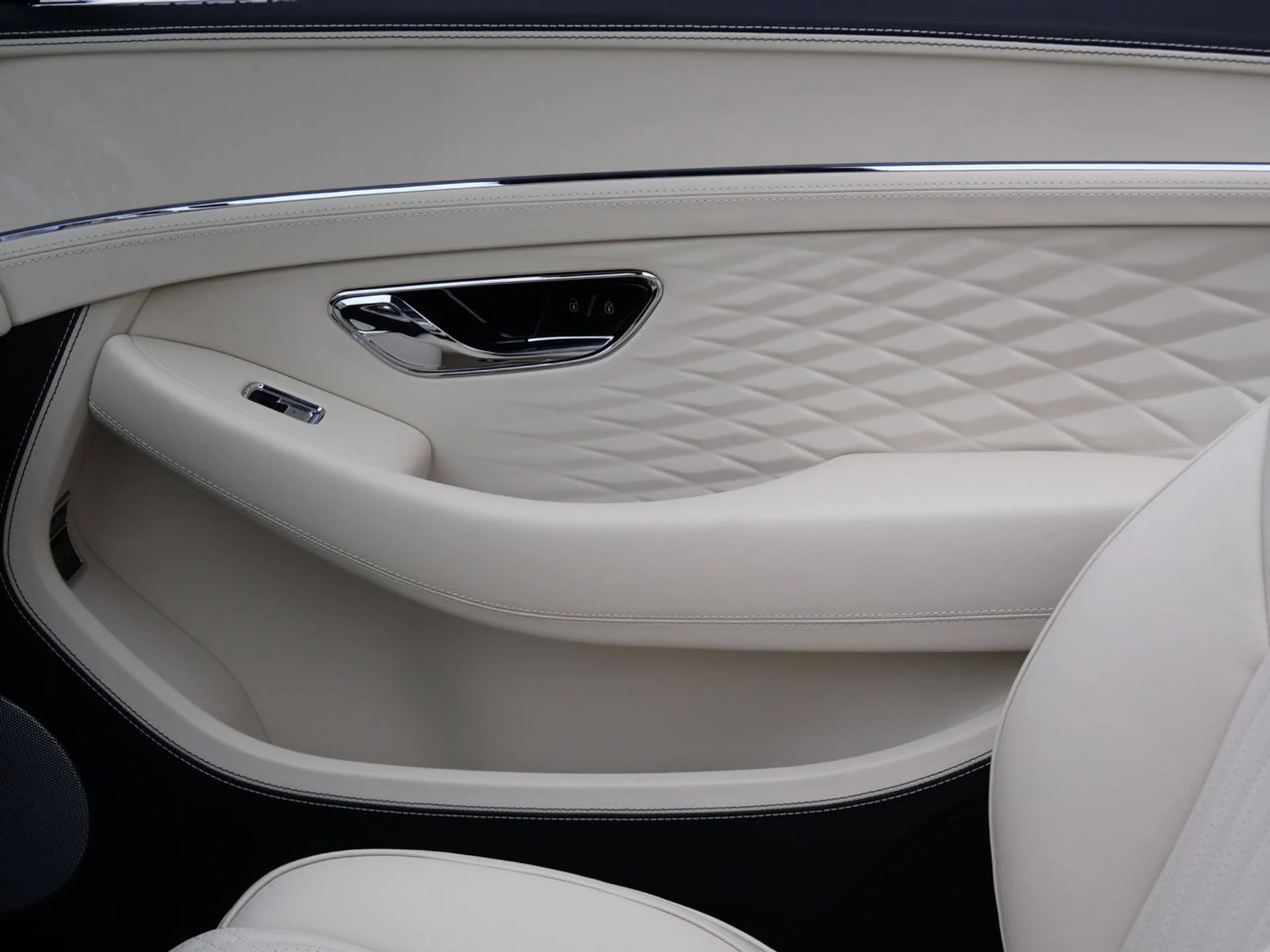 mph014_1161115805_392a09de230e40041f6ff3190998f134x_7574bd9bfd