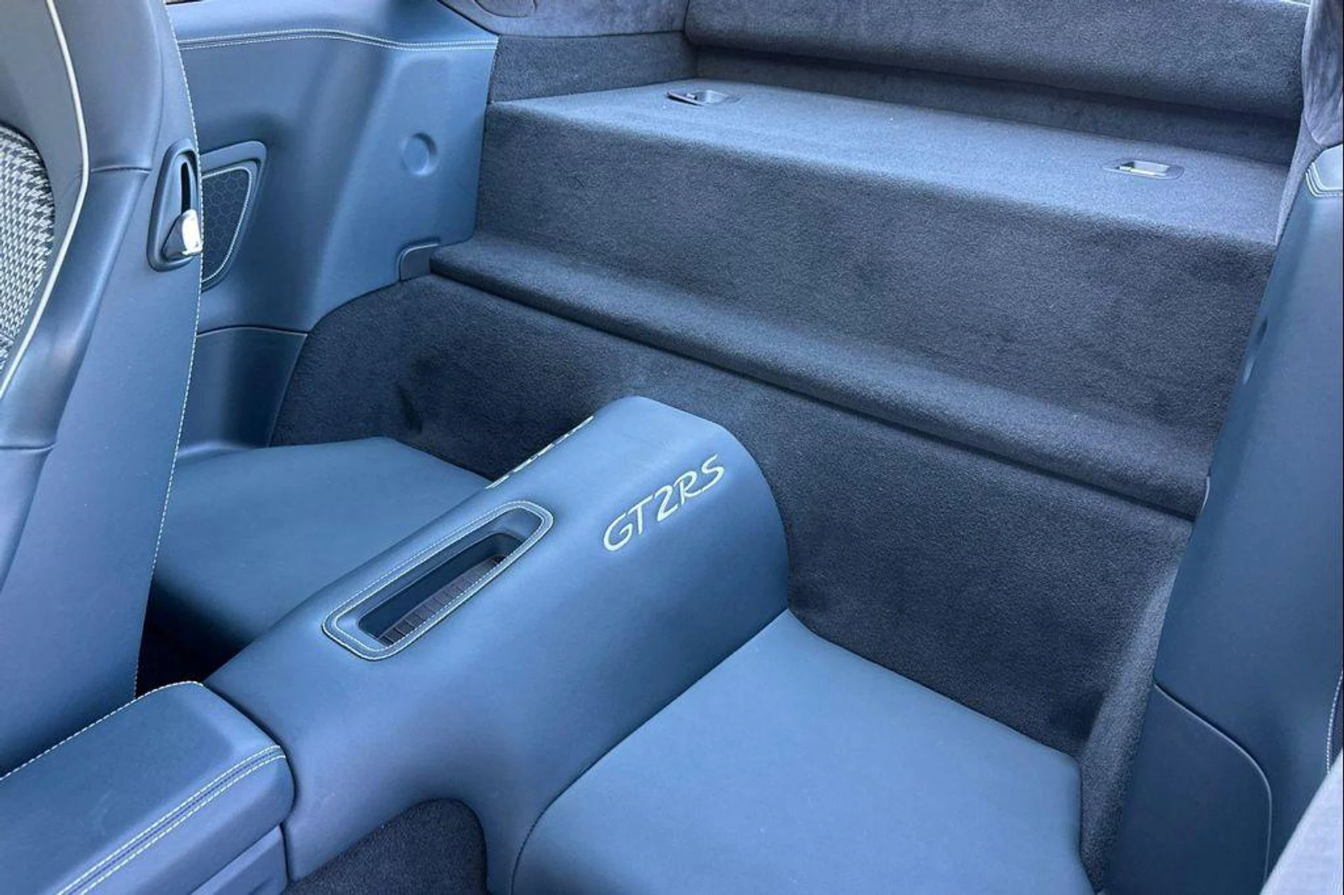 mph014_1162973200_Y1x8bybj_Bmu_Dj7b_L9nrle_Sd_Skc_M_a3384970d4