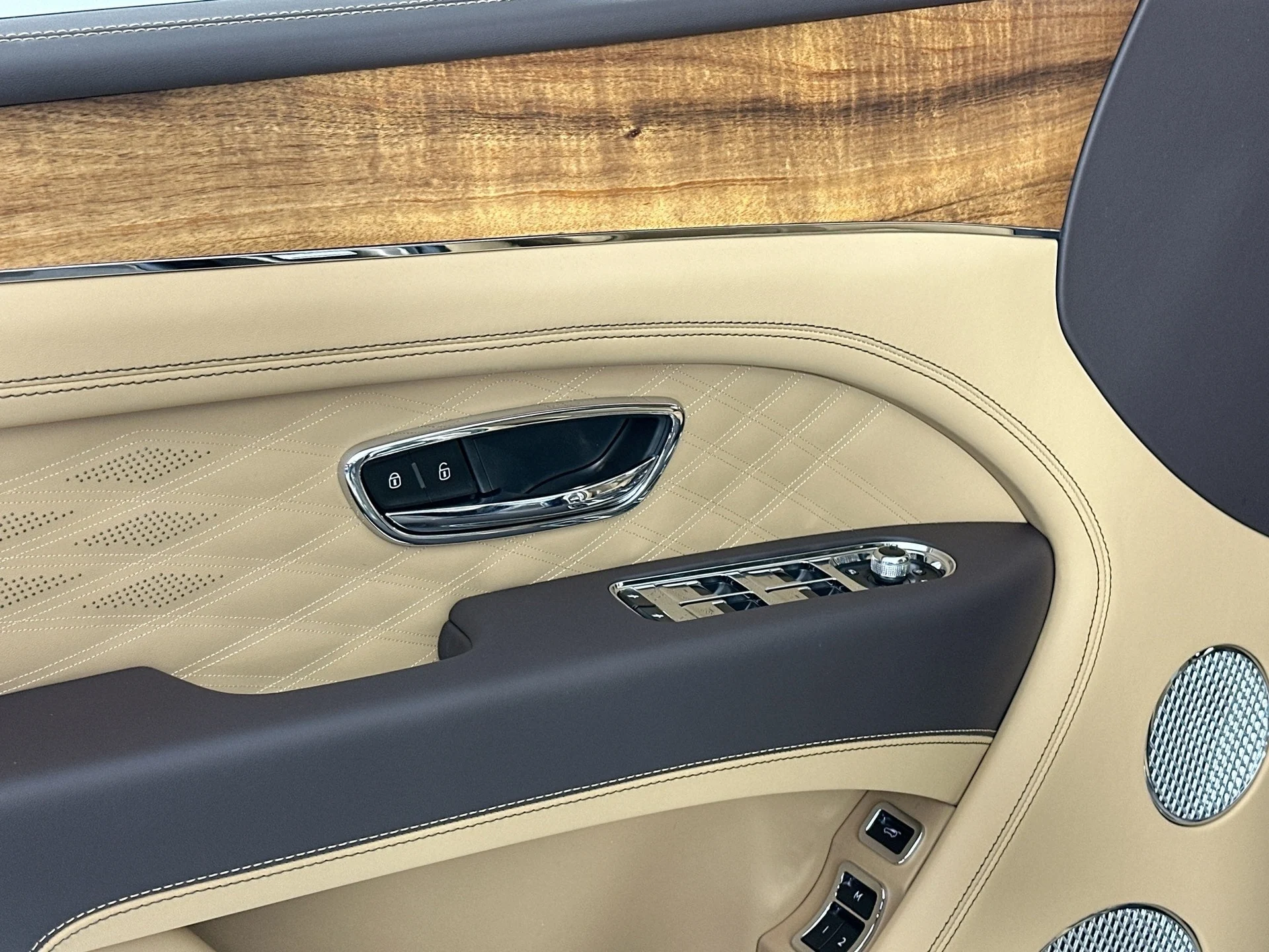 mph014_1163445983_15_74abde908e