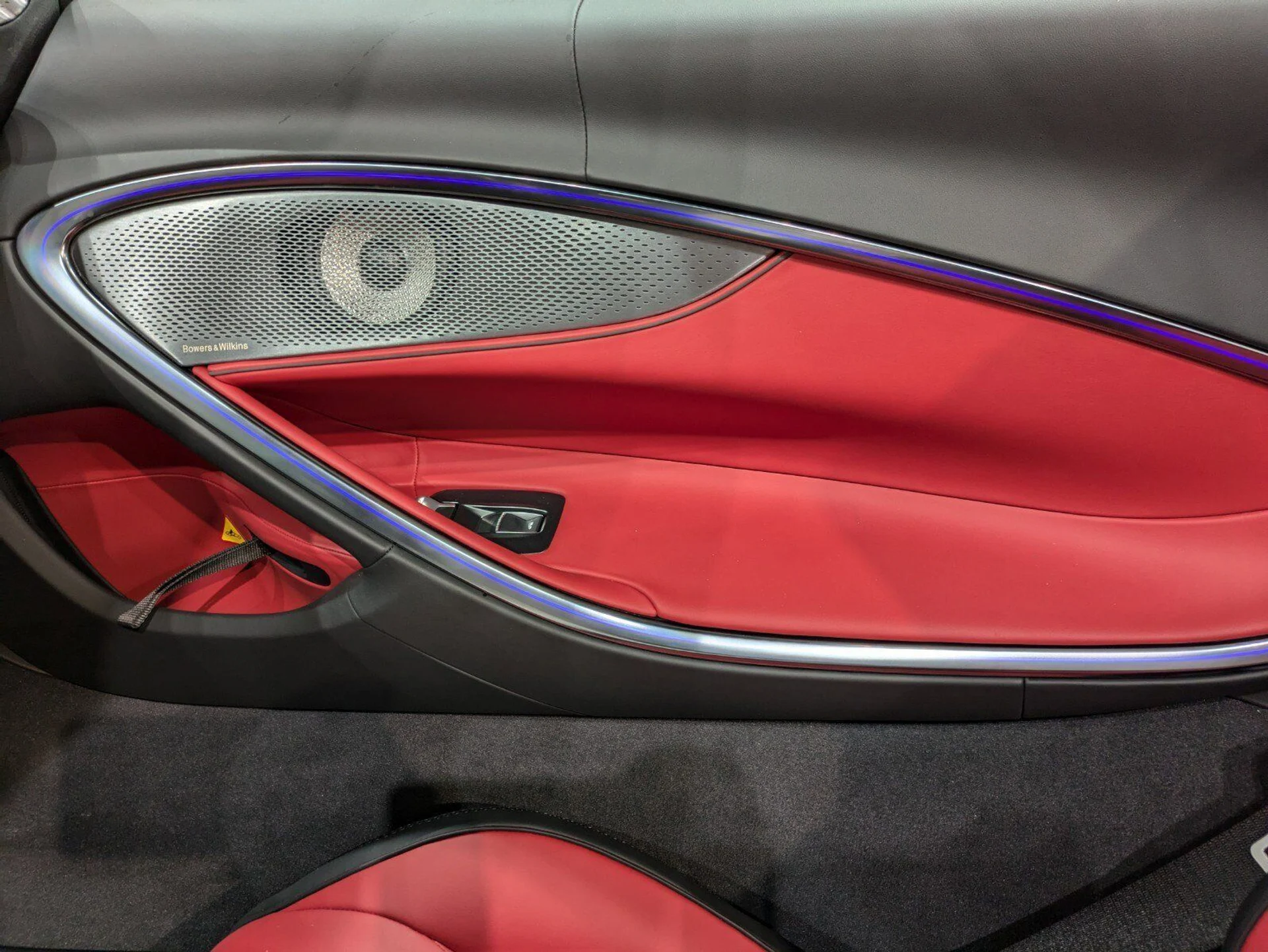 mph014_1166708157_1be4fd62df830ae640484b0ad4f1922a_15834cf614