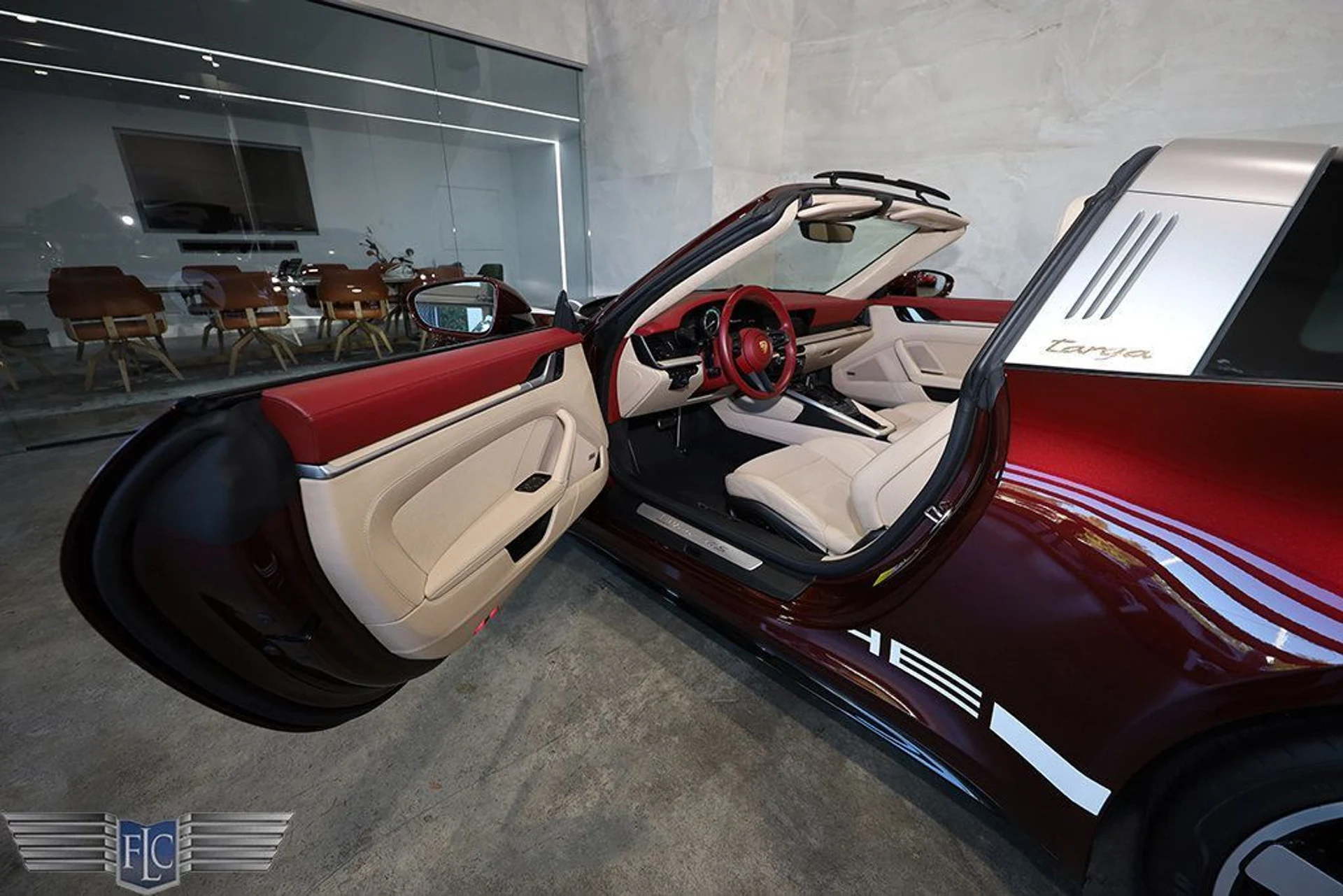 mph014_1168853812_used_2021_porsche_911_targa4sheritagedesignedition_9689_22967644_15_1024_b86e7742f9