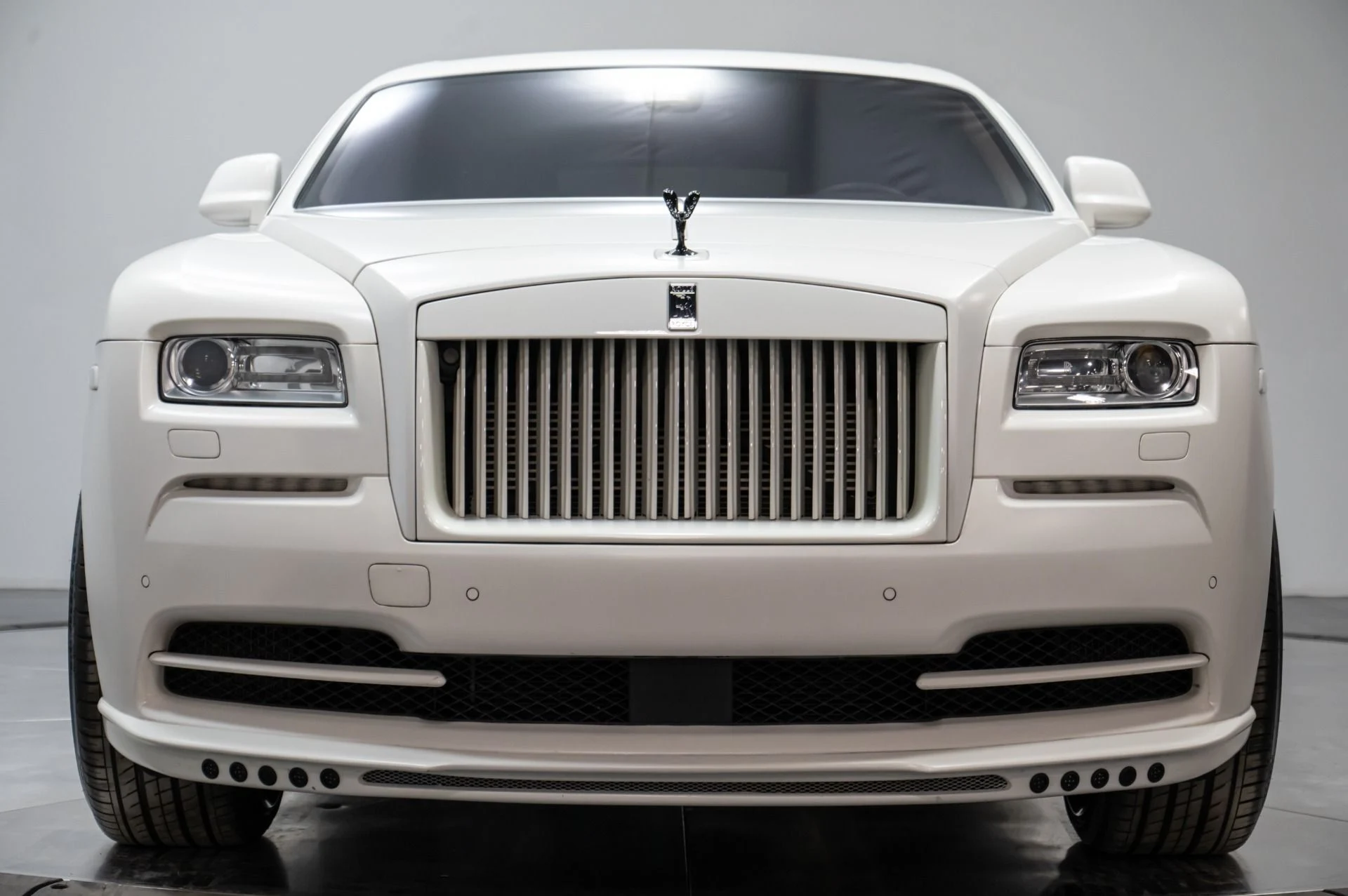 mph014_1171970092_Used_2014_Rolls_Royce_Wraith_1741130908_182947dd09