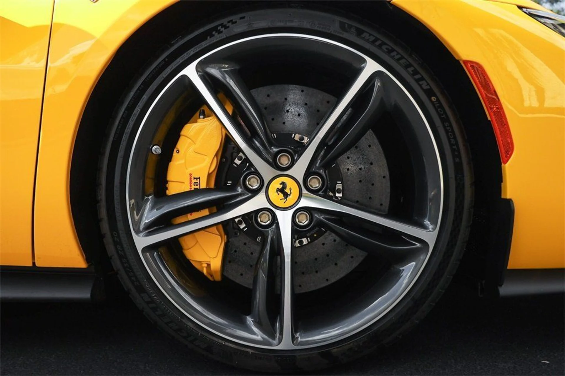 mph014_1178037558_97f8339970f6682272ebb9174558330a_b4f64bd56b