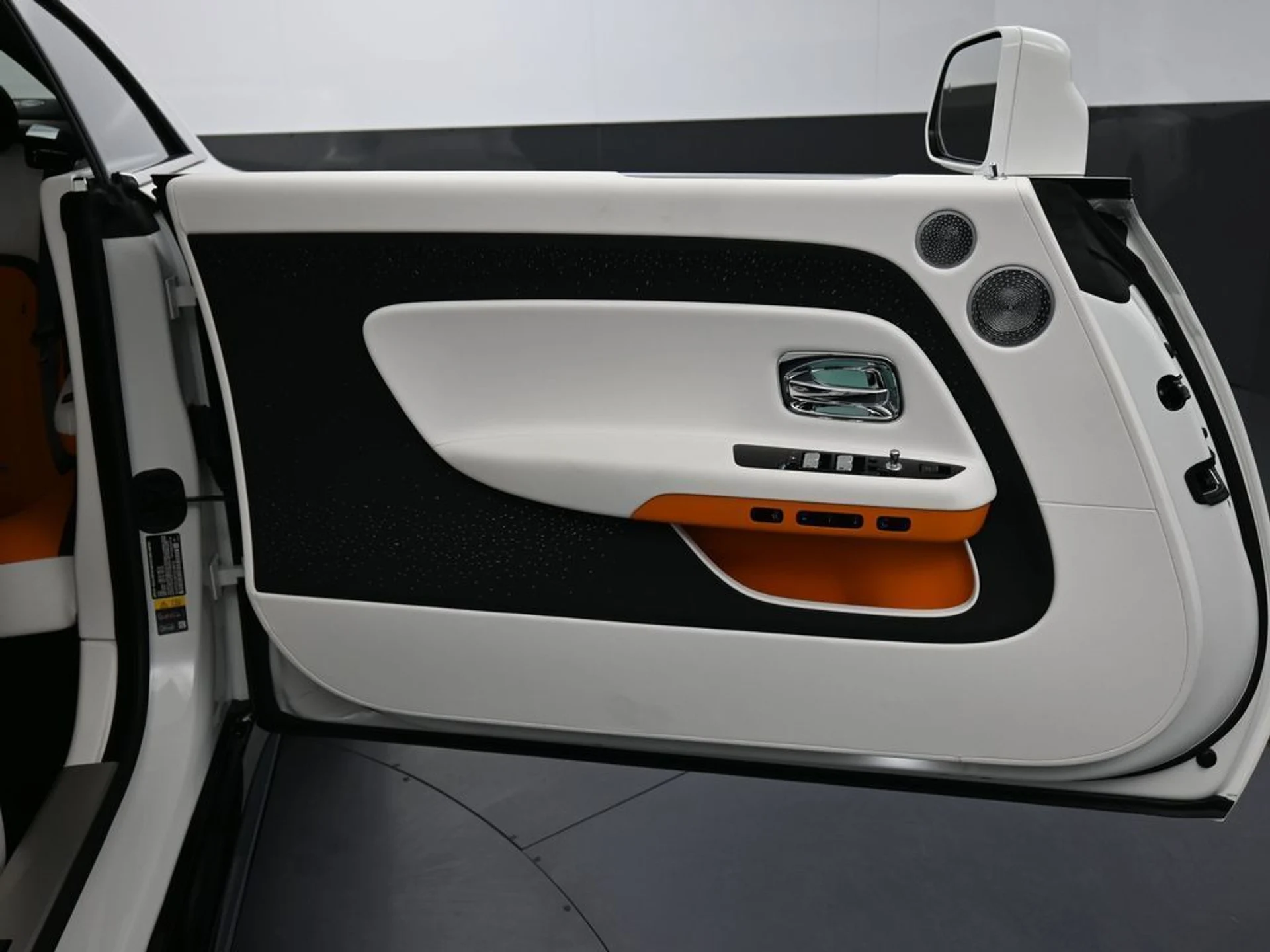 mph014_118089860_e9a80b94_c6fc_4072_941d_fc3293f7b64a_e1d99d9ea3