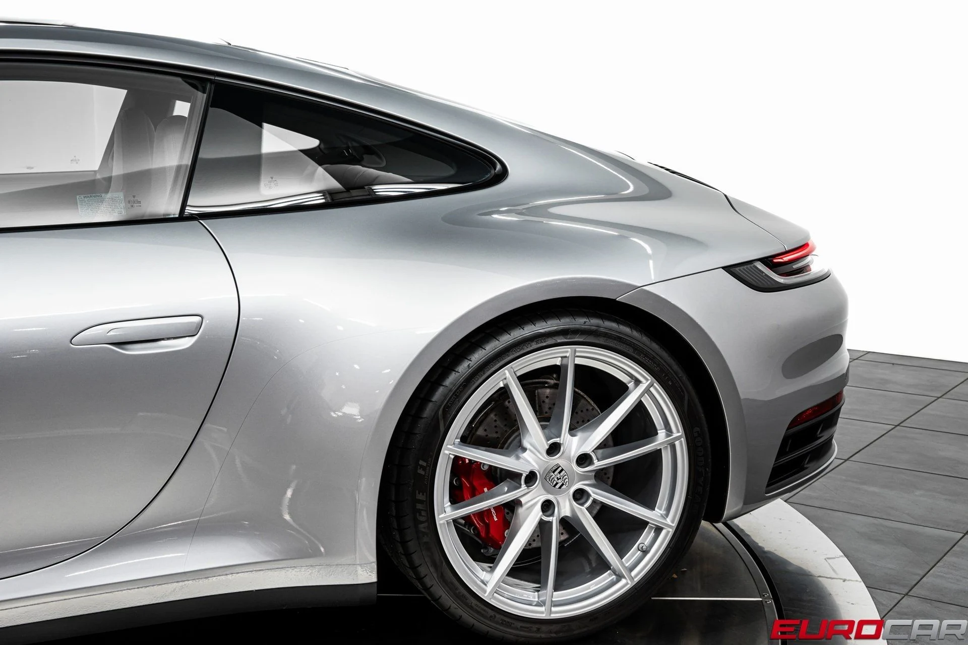 mph014_1183298859_image_15_eb1549382b