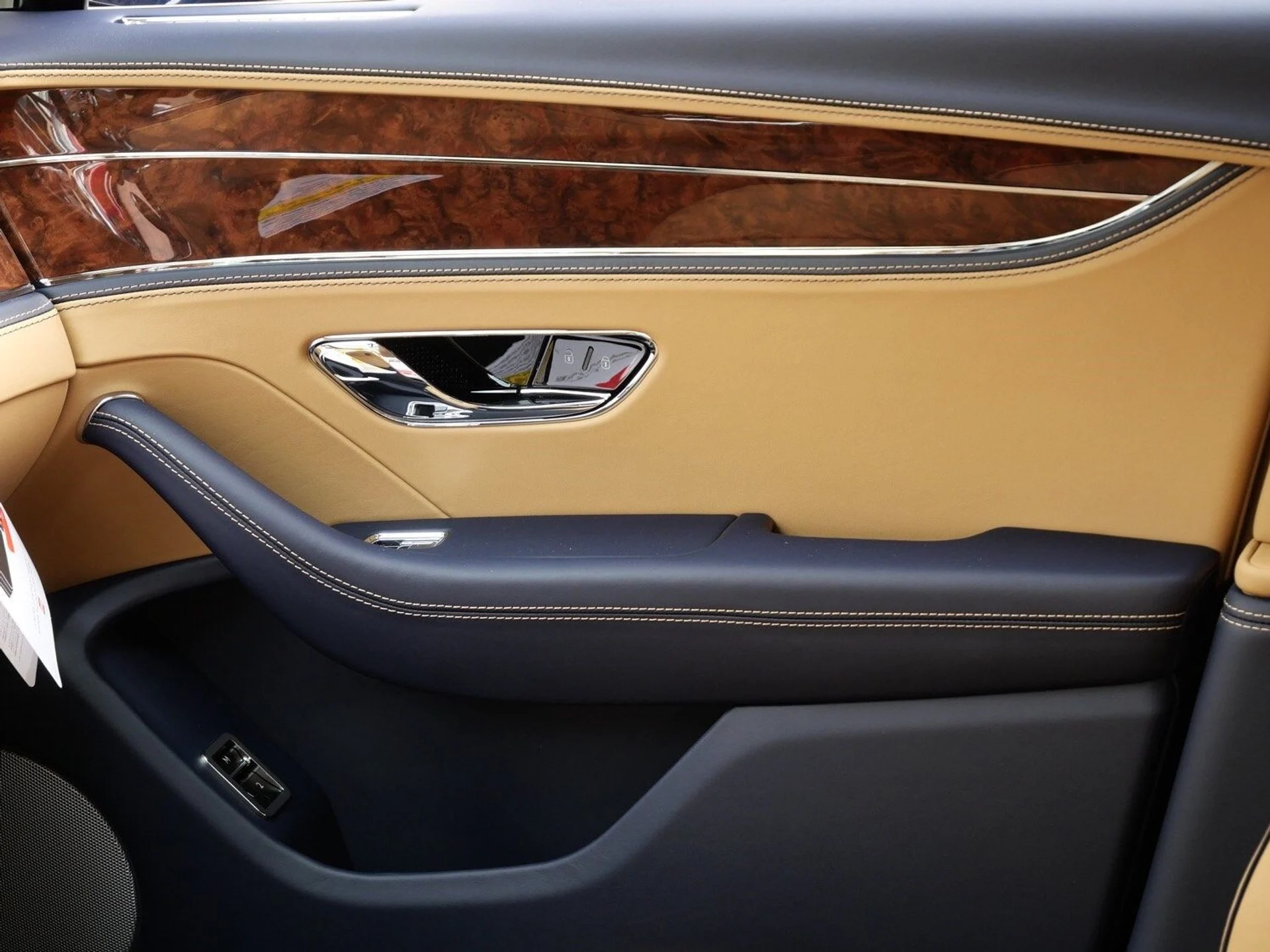 mph014_1185162980_d54972256ec68d21c81a89bff991f689x_a351ea86db