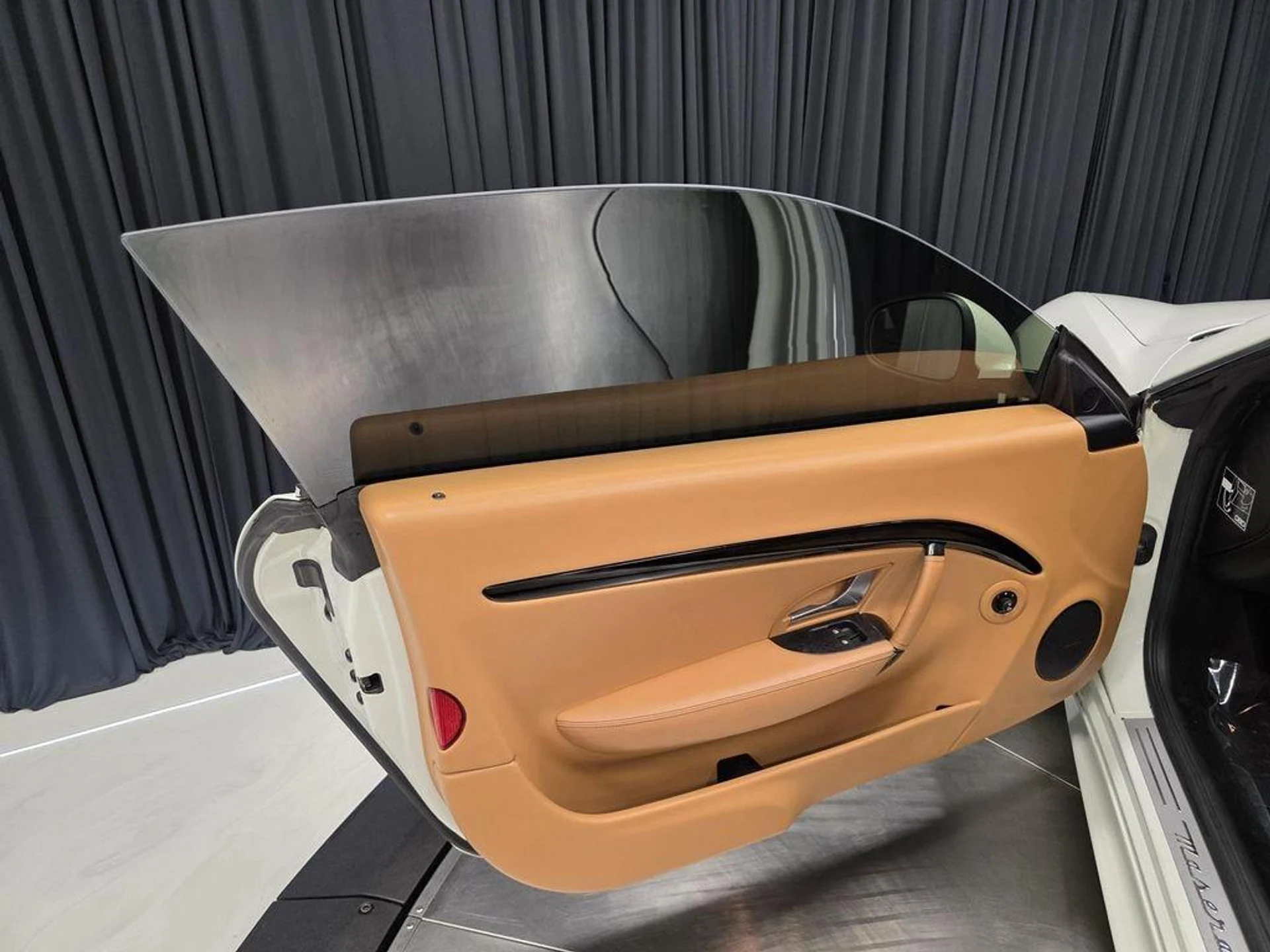 mph014_1191650766_8xn_HL_3x_HYAR_0w_Ho_G_Gw_V8w9of_Qfg_17021dc589