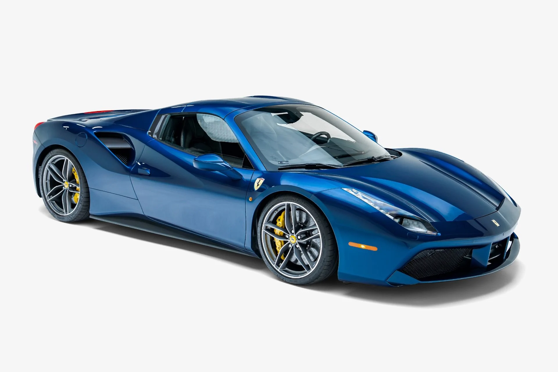 mph014_1200053777_Used_2019_Ferrari_488_Spider_1791569501_abac59e959