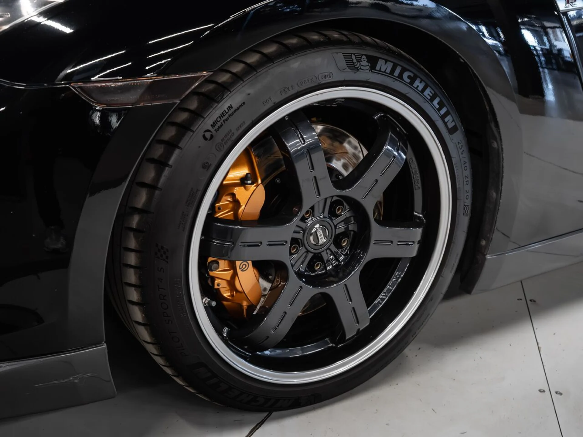 mph014_1201536864_nissan_gt_r_2009_e5988bdc4a