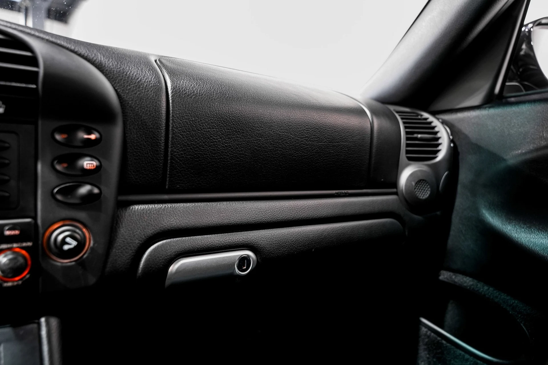 mph014_1202998419_345575e6b7738135080d566f92c8e347x_a46ad9c10f