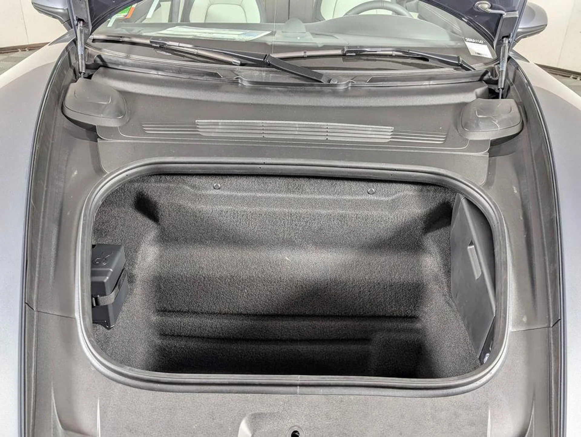 mph014_1203358703_U_Va8_Iu_Wn_Eodp_Kebj_HTN_Gg6_K_Se_U_6bddcbfe9f