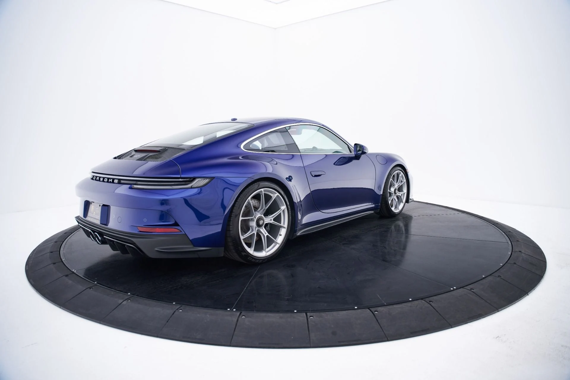 mph014_1204359143_Used_2022_Porsche_911_GT_3_1793061760_cc78a4faa2