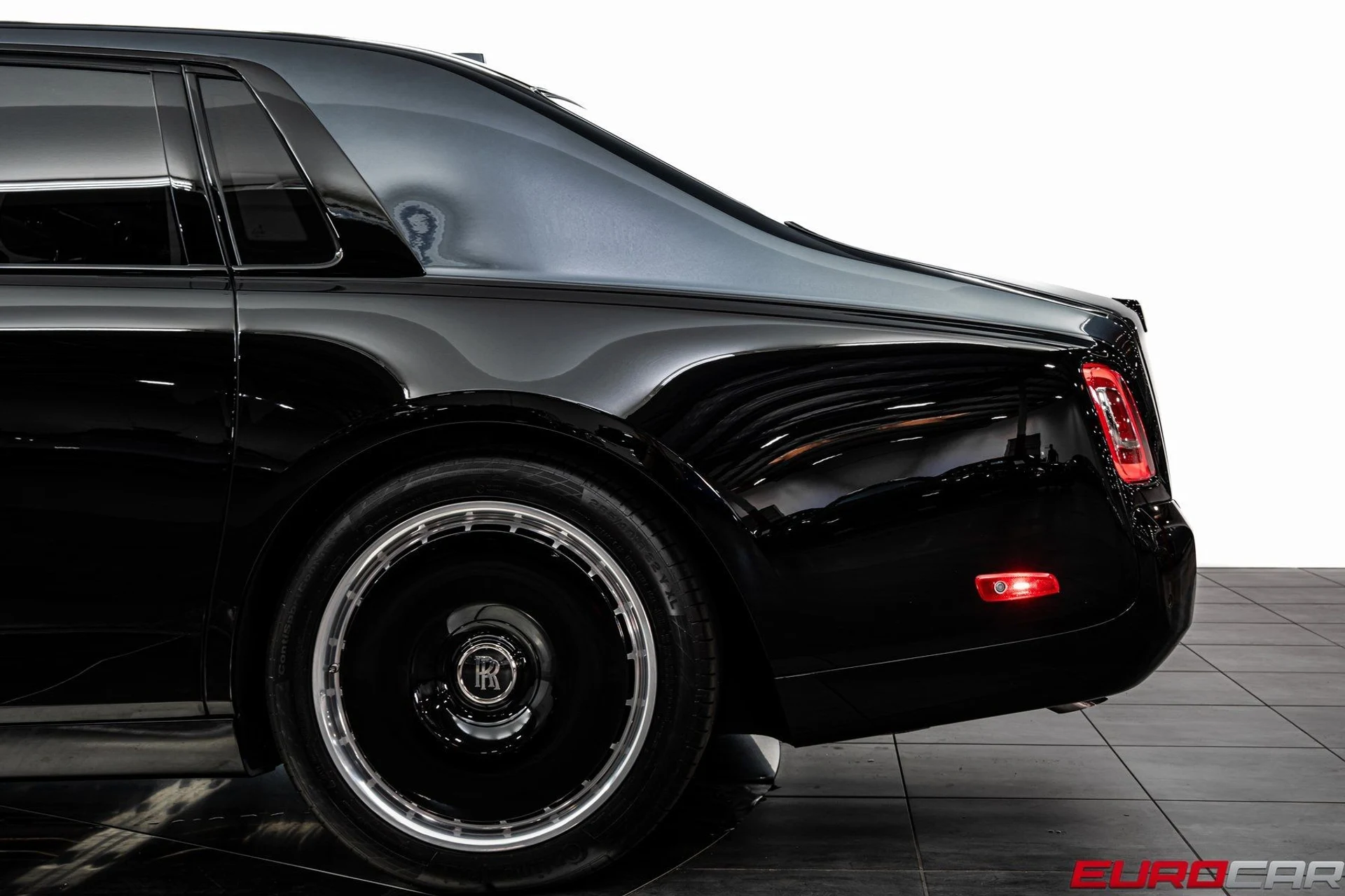 mph014_1206962574_image_15_6445123a48