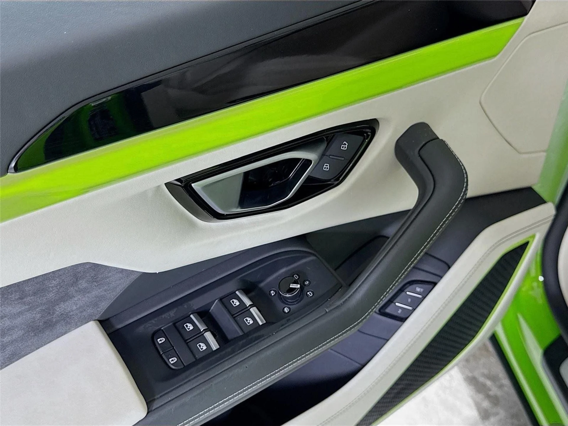 mph014_1213874835_3b51dc80c1187b6de1bdbca75ac4c392_76023f6d1c