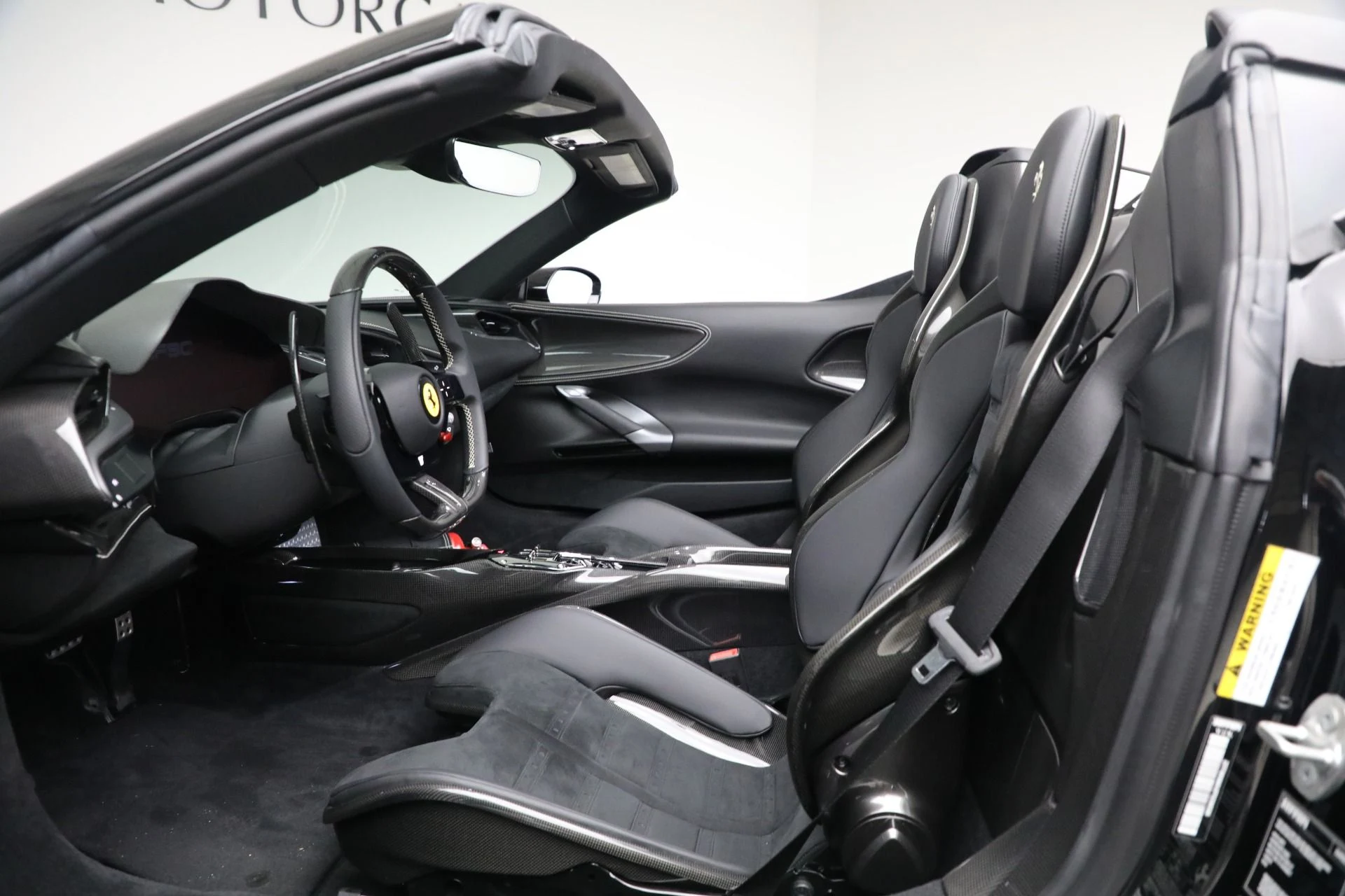 mph014_1221287935_Used_2023_Ferrari_SF_90_Spider_baf12bb07d