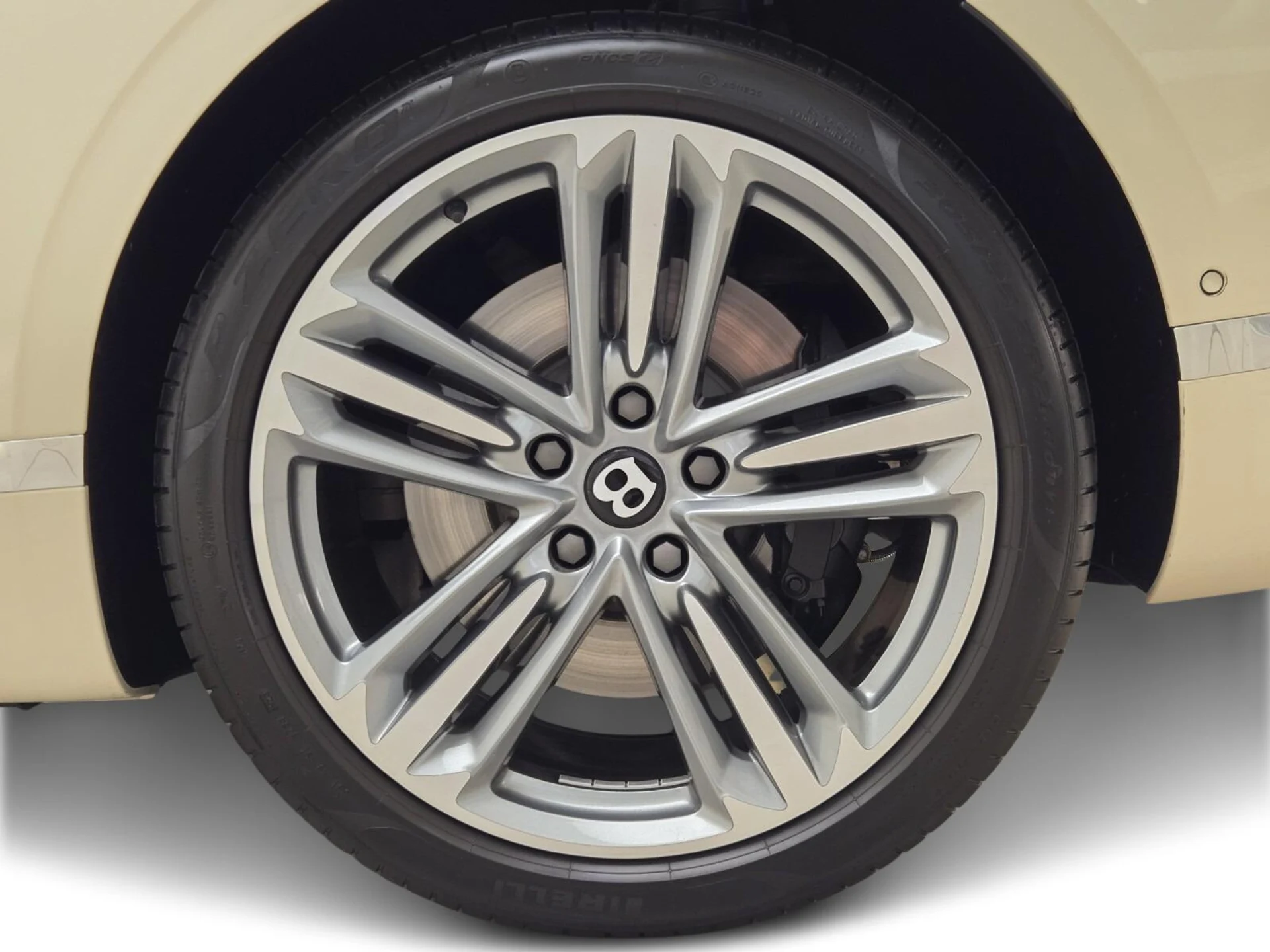 mph014_1229566835_Used_2023_Bentley_Continental_GTC_V8_1761030100_40e664a1b3