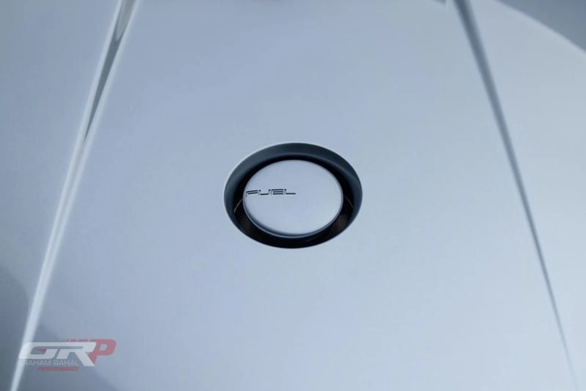 mph014_1233023368_26689_F64_30_BB_4_C4_B_8_DE_9_EC_6_BF_50_B30_FB_c39d58c06c