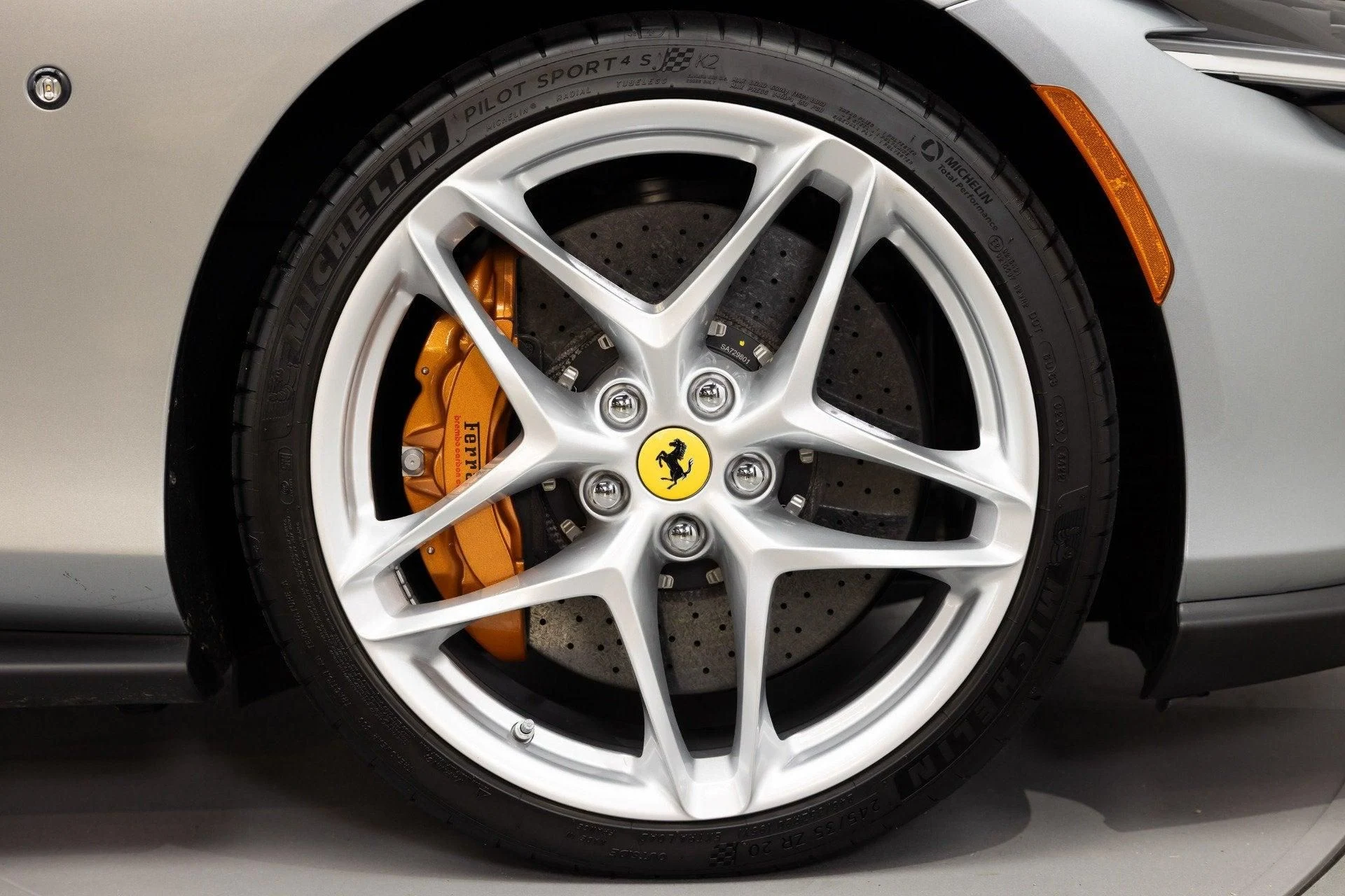 mph014_1235648555_Used_2023_Ferrari_Roma_1783519055_e9113032d6