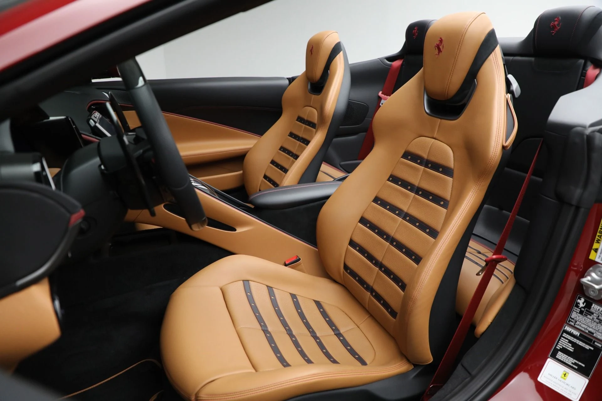 mph014_1237771879_Used_2024_Ferrari_Roma_Spider_b1862a1cb6
