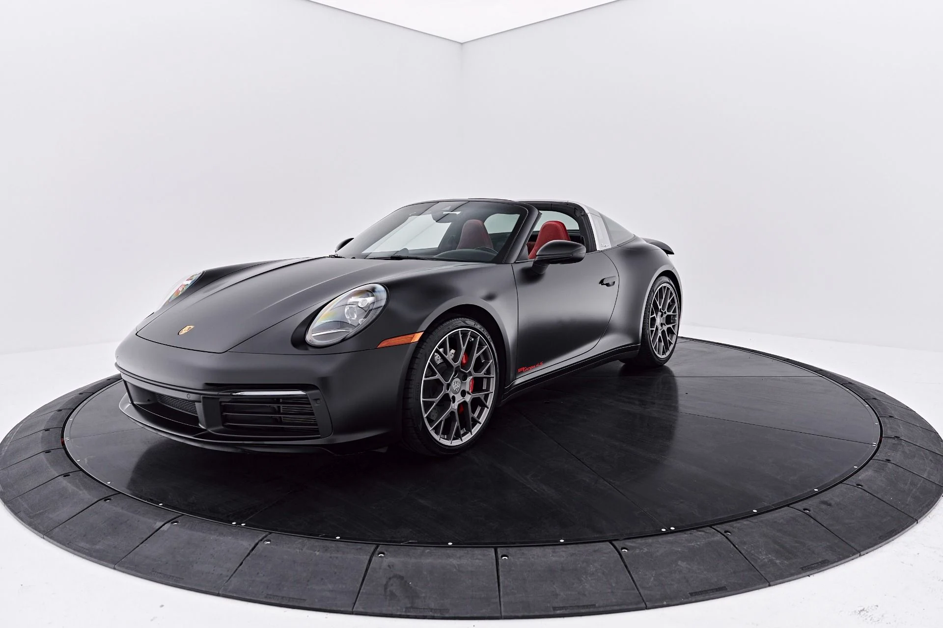 mph014_125093277_Used_2021_Porsche_911_Targa_4_S_1786671973_b13de08f86