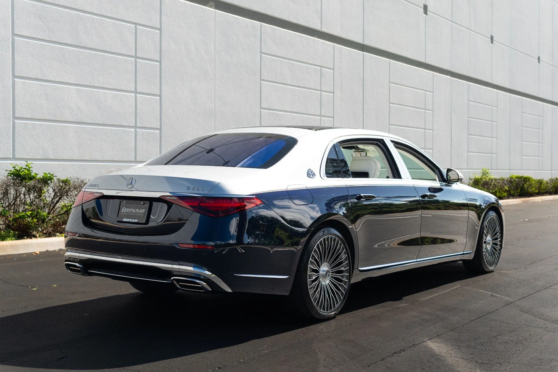 mph014_1255017058_Used_2022_Mercedes_Benz_S_Class_Mercedes_Maybach_S_580_4_MATIC_1769453531_4a66fea61e