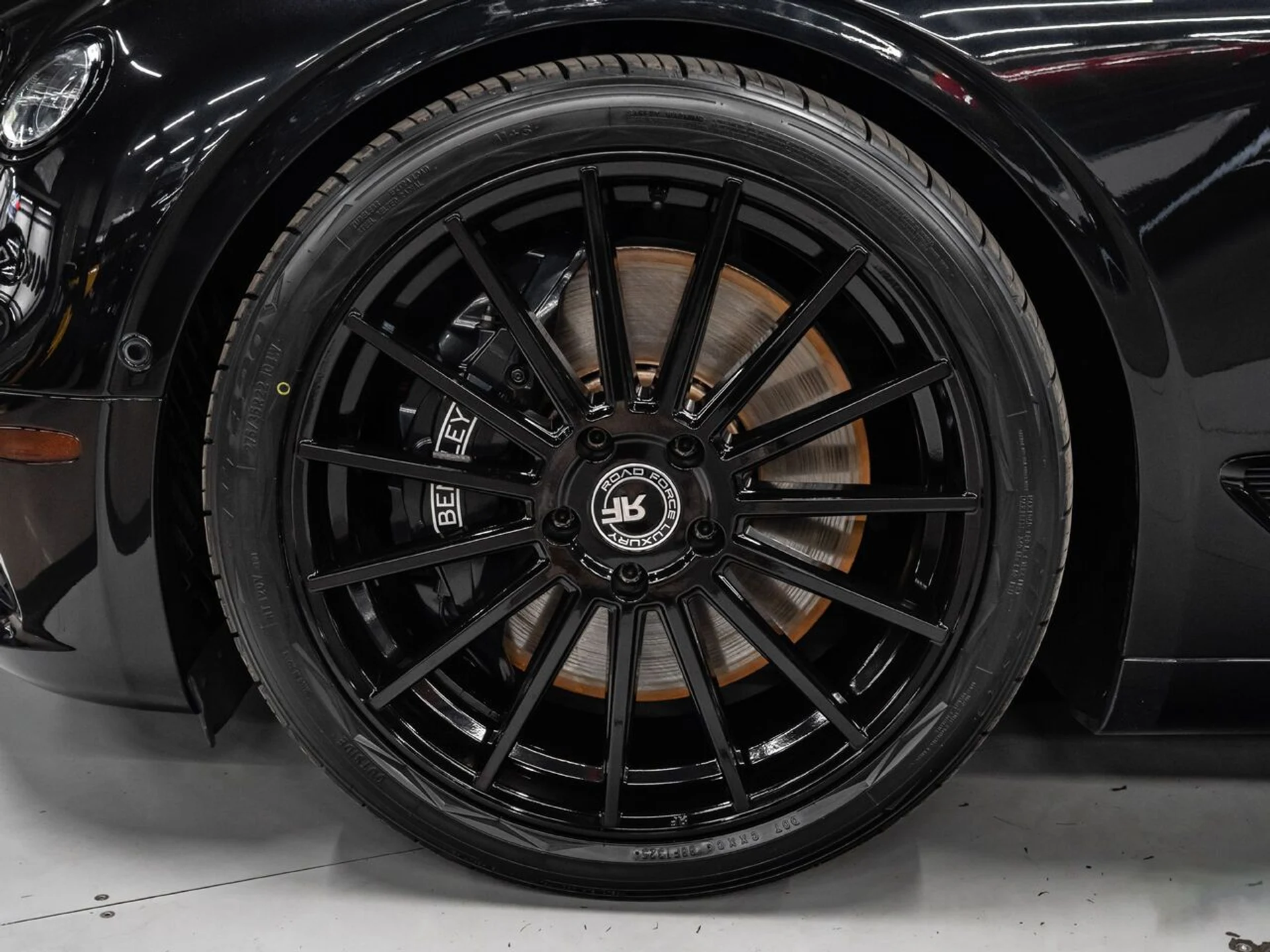 mph014_125760350_bentley_continental_2022_59ee2a6d5f