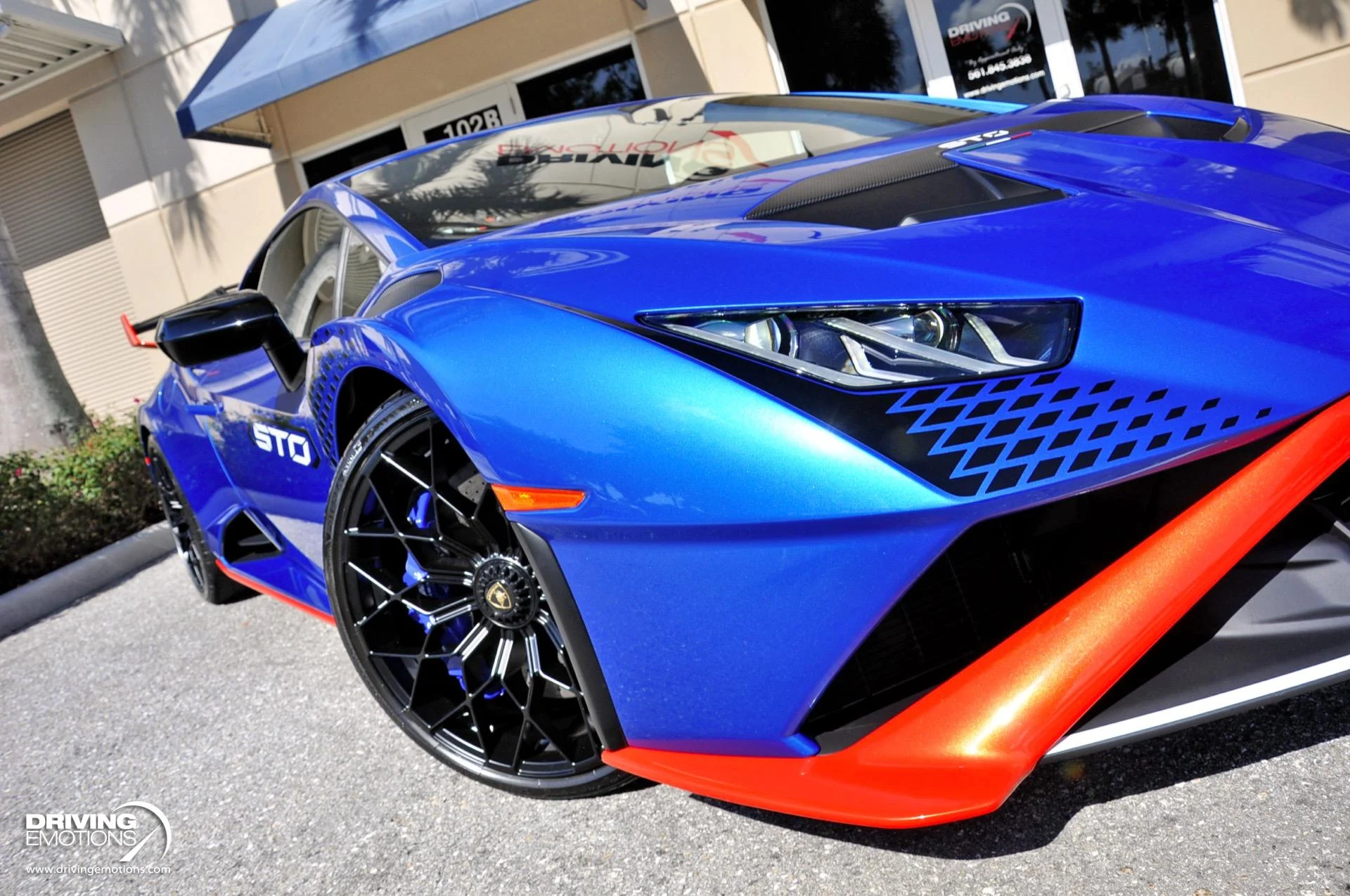 mph014_1259082603_743_p15_l_71b173d244