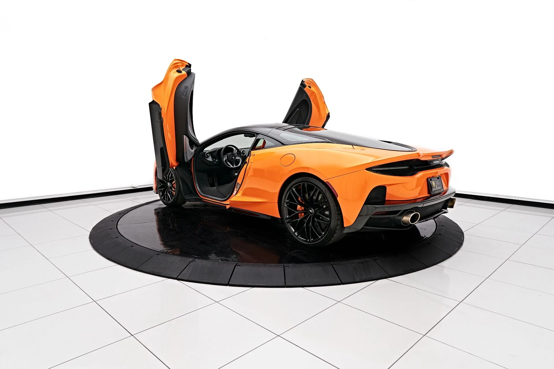 mph014_1259644770_Used_2023_Mc_Laren_GT_Base_1712094494_b425f406c4