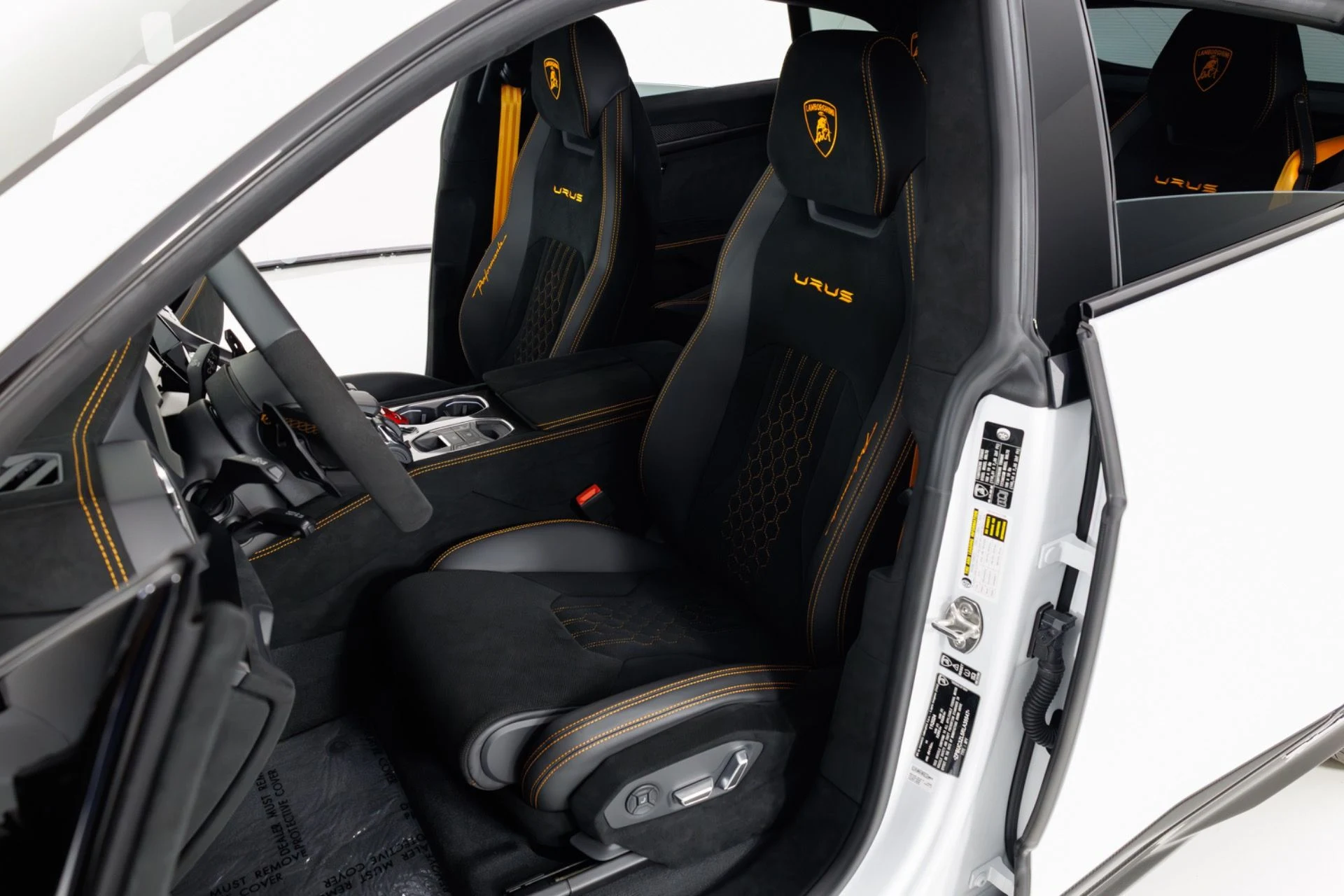 mph014_1262446671_Used_2024_Lamborghini_Urus_Performante_1780601128_1fe1beee60