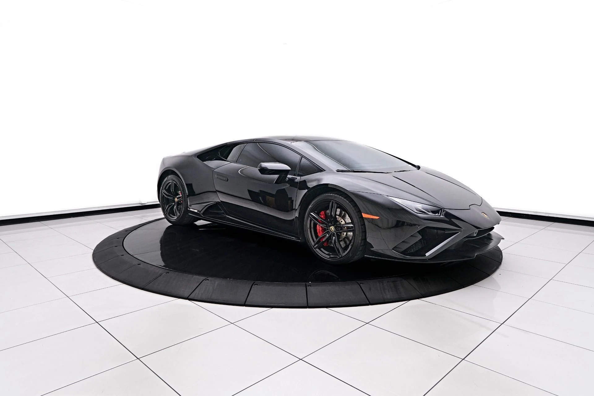 mph014_1262904315_Used_2022_Lamborghini_Huracan_EVO_Base_1752781637_e1658feb97