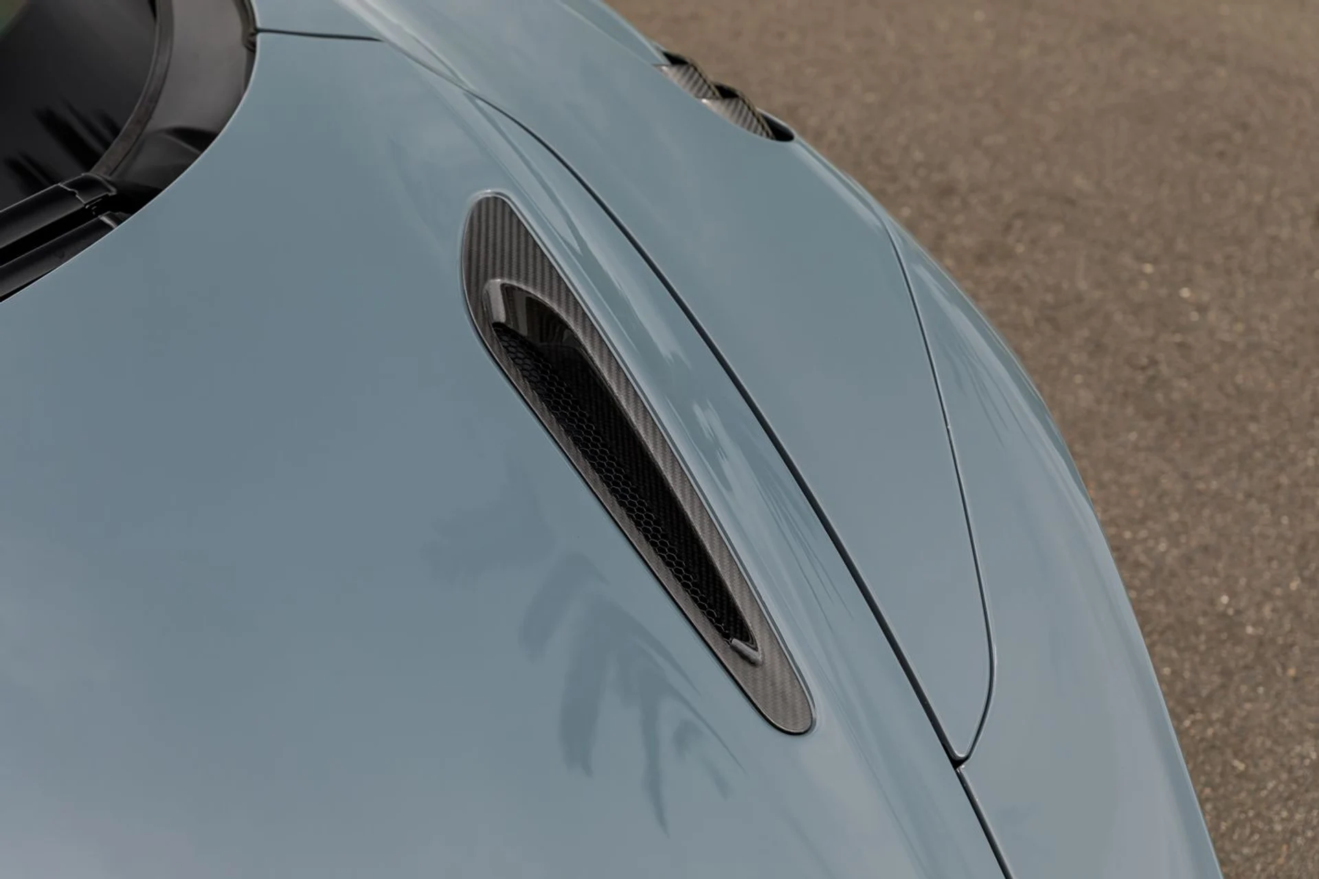 mph014_1265400021_579_p15_l_eef9c0f7bc