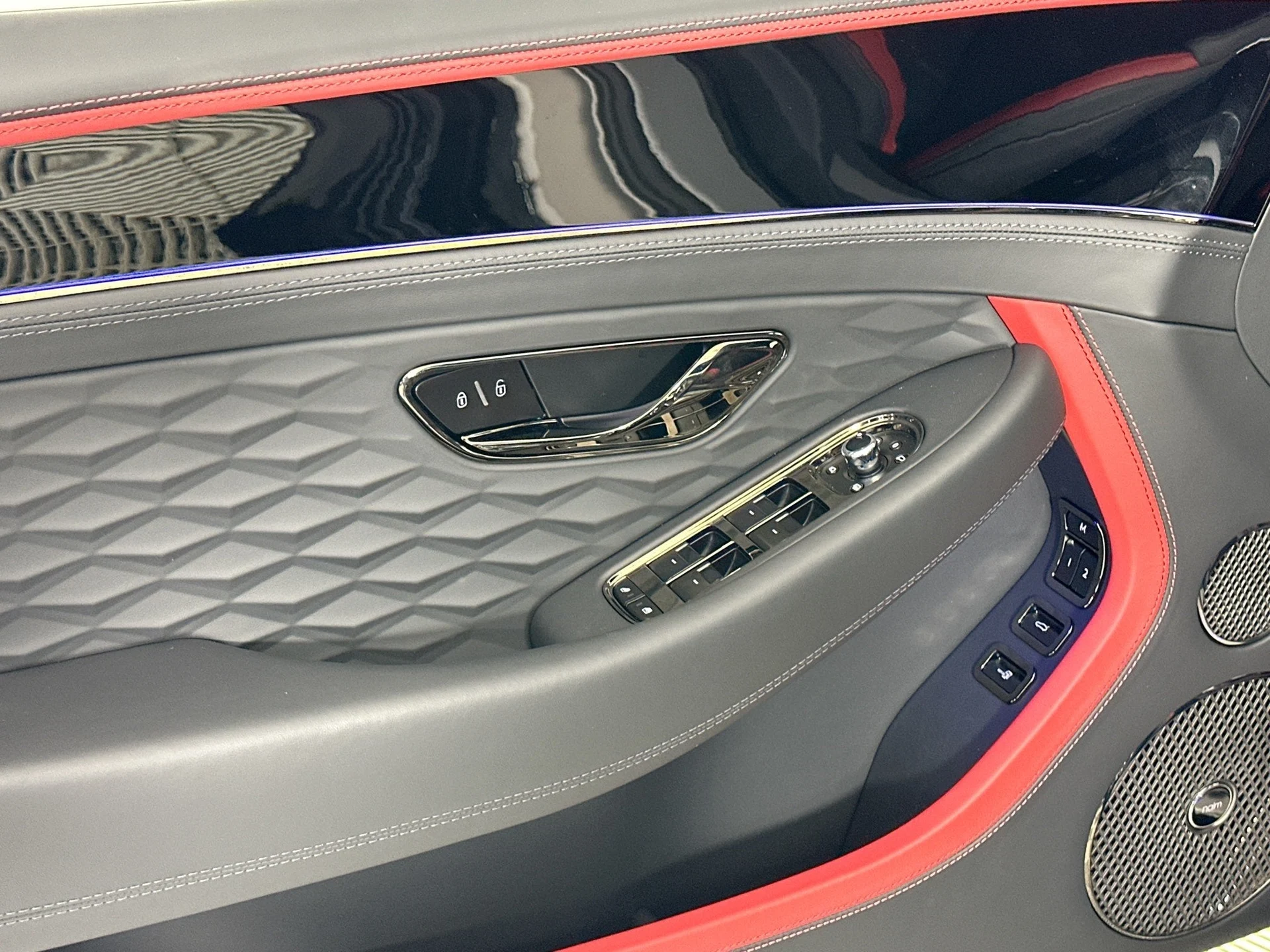 mph014_1270267264_15_cf25249729