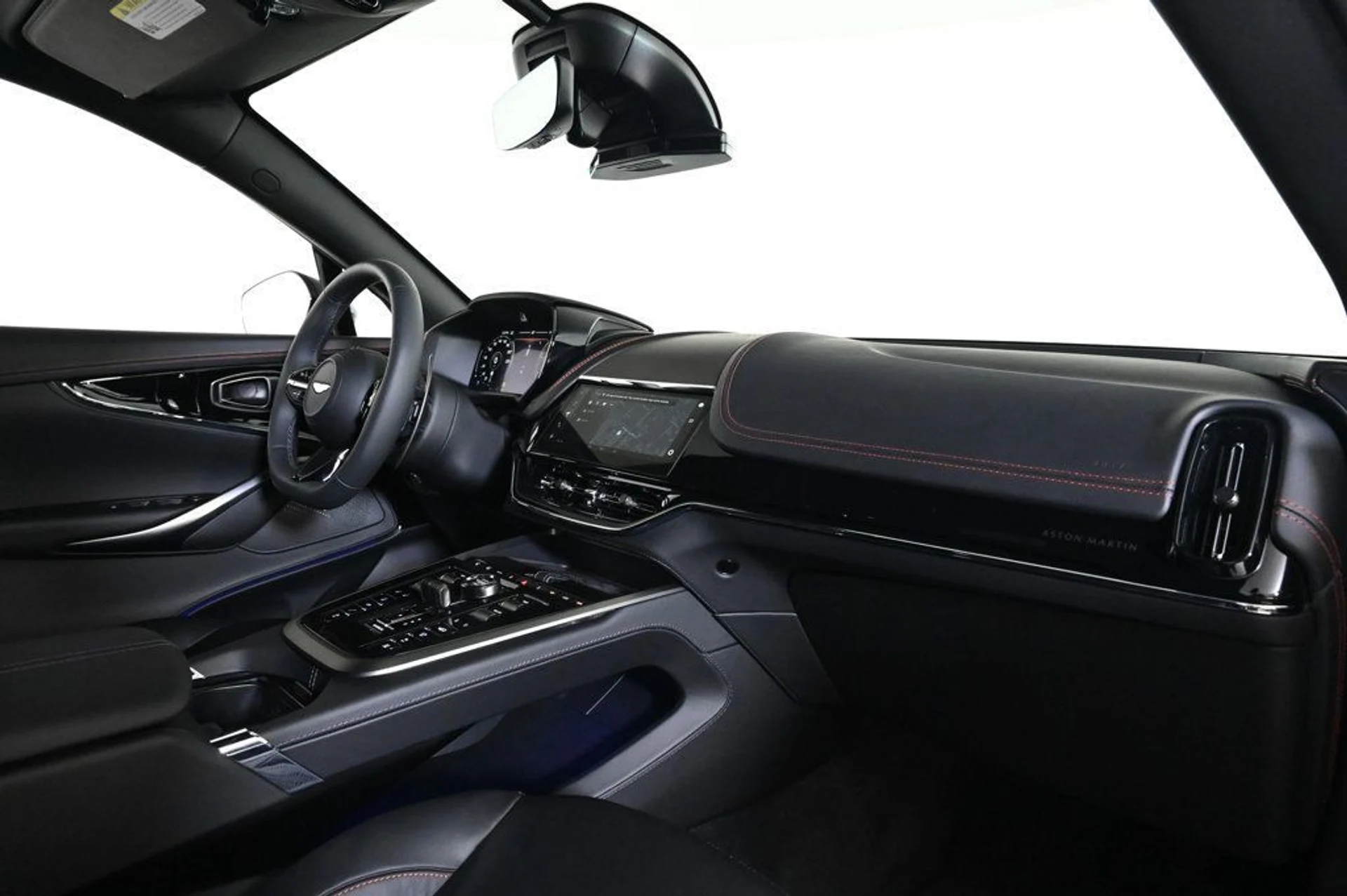 mph014_1271758402_new_2026_aston_martin_dbx_sawd_11350_22964208_14_1024_307c879141